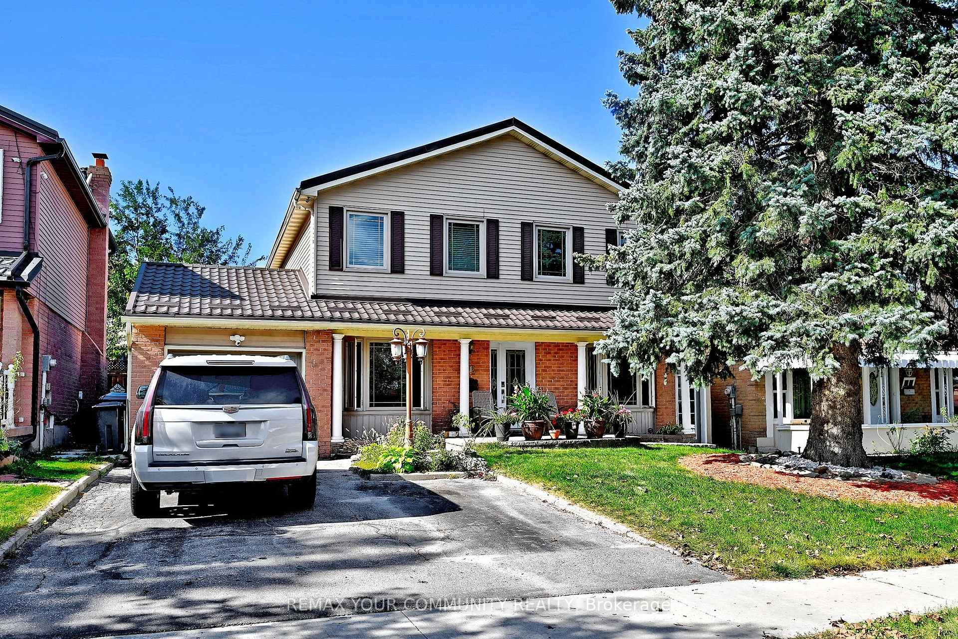 Front of 22 Fawcett Trail