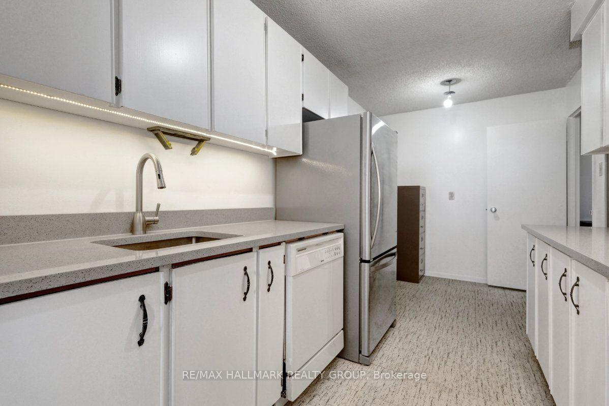 Photo 18 of Unit 2204, 505 St Laurent Boulevard, Ottawa, Viscount Alexander Park — HOMEH
