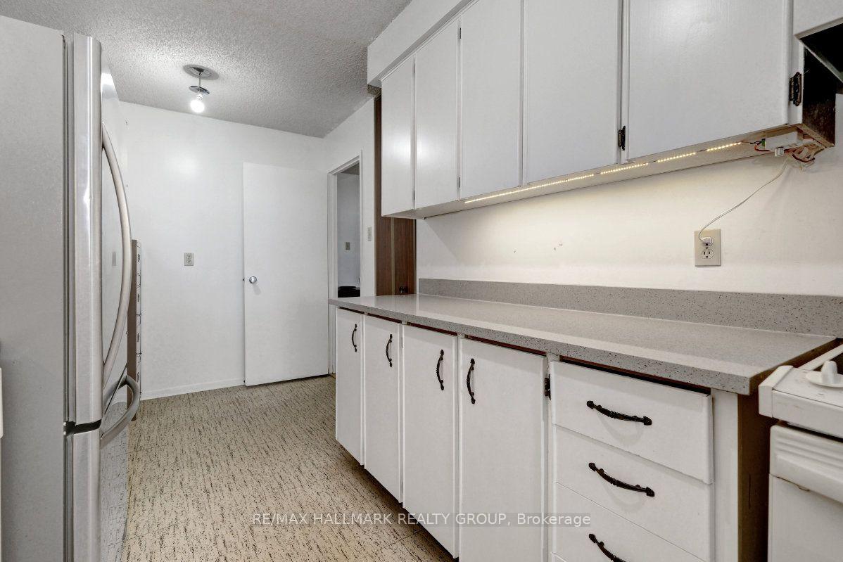 Photo 20 of Unit 2204, 505 St Laurent Boulevard, Ottawa, Viscount Alexander Park — HOMEH