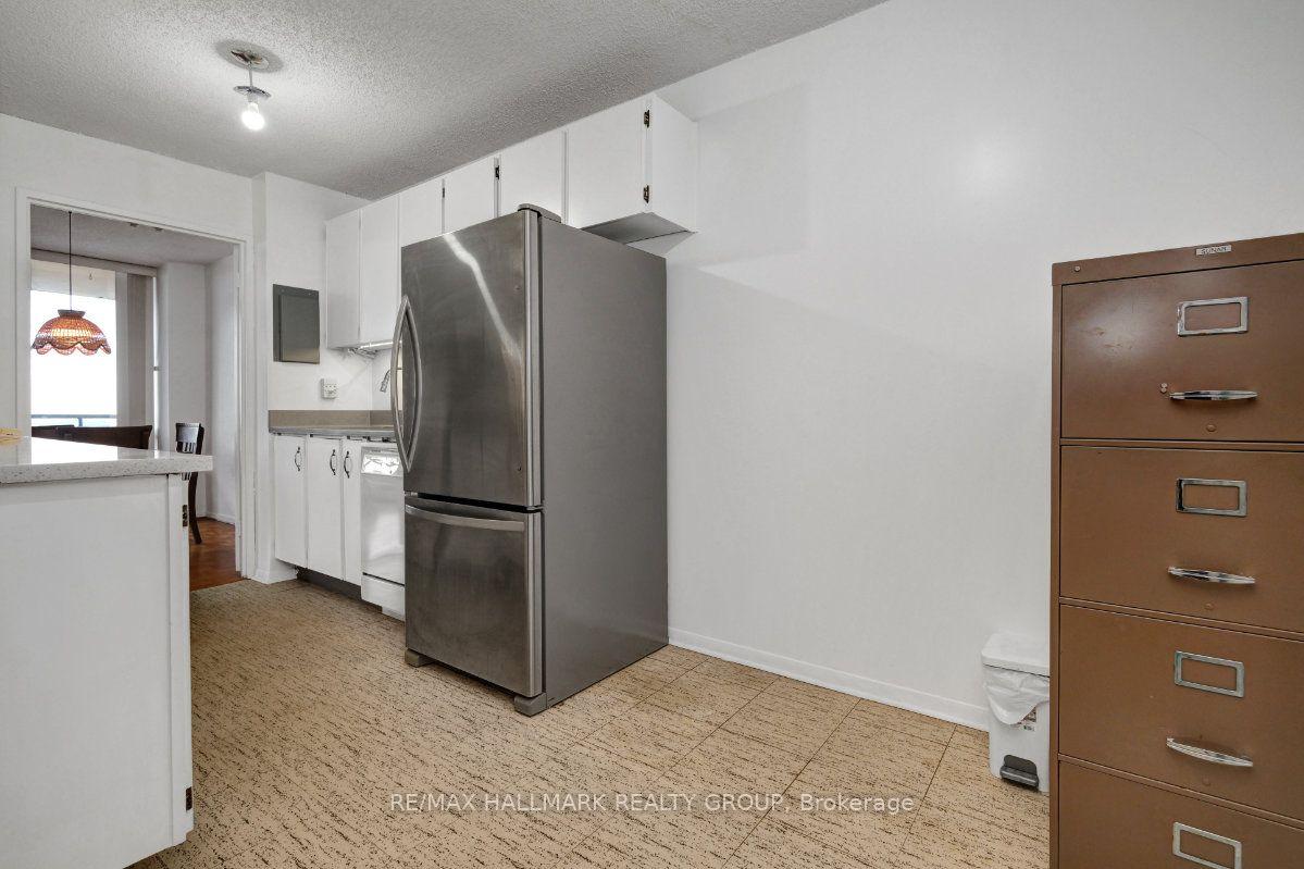 Photo 23 of Unit 2204, 505 St Laurent Boulevard, Ottawa, Viscount Alexander Park — HOMEH