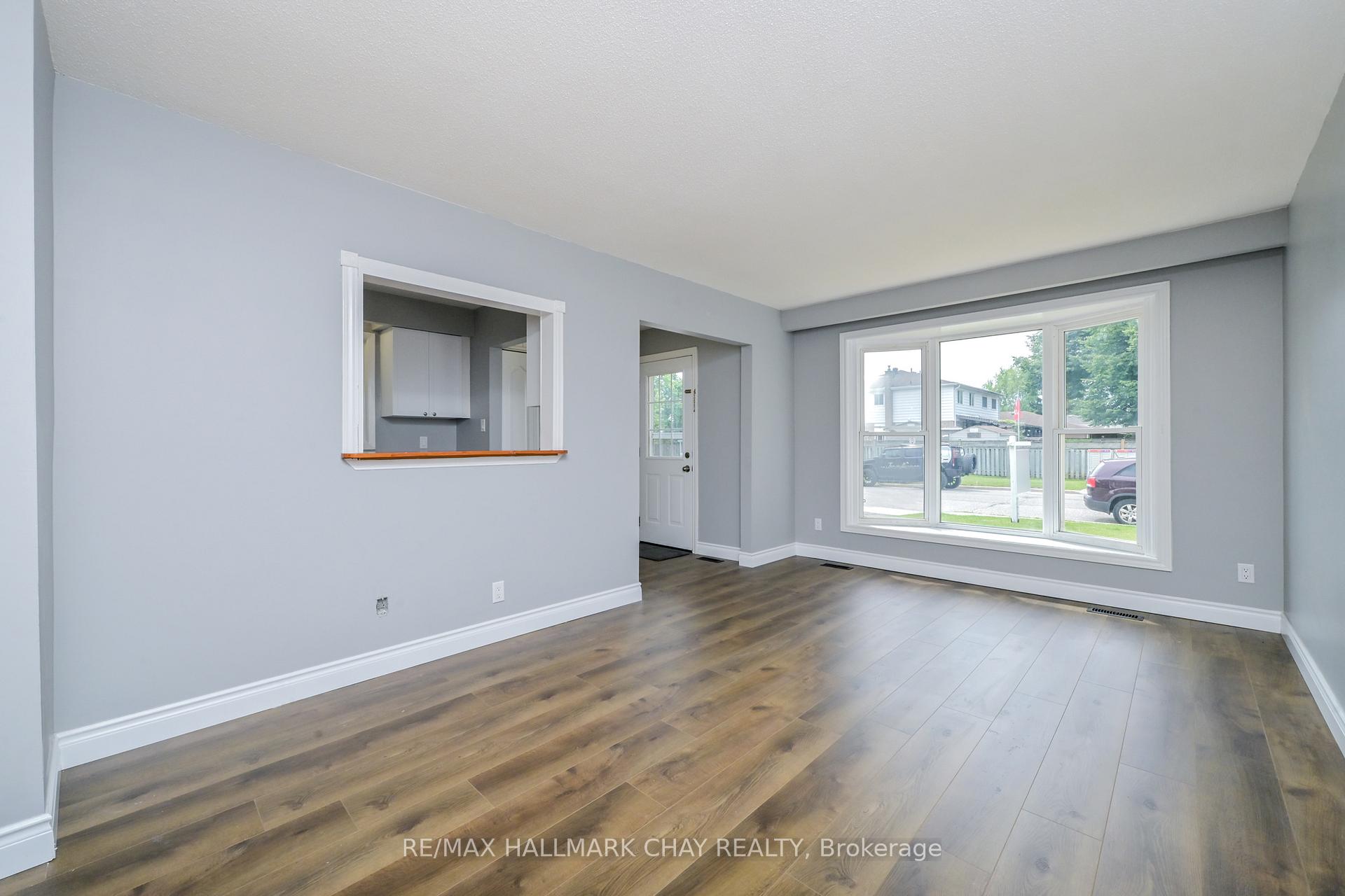 Photo 12 of 186 Beattie Avenue, New Tecumseth, Alliston — HOMEH