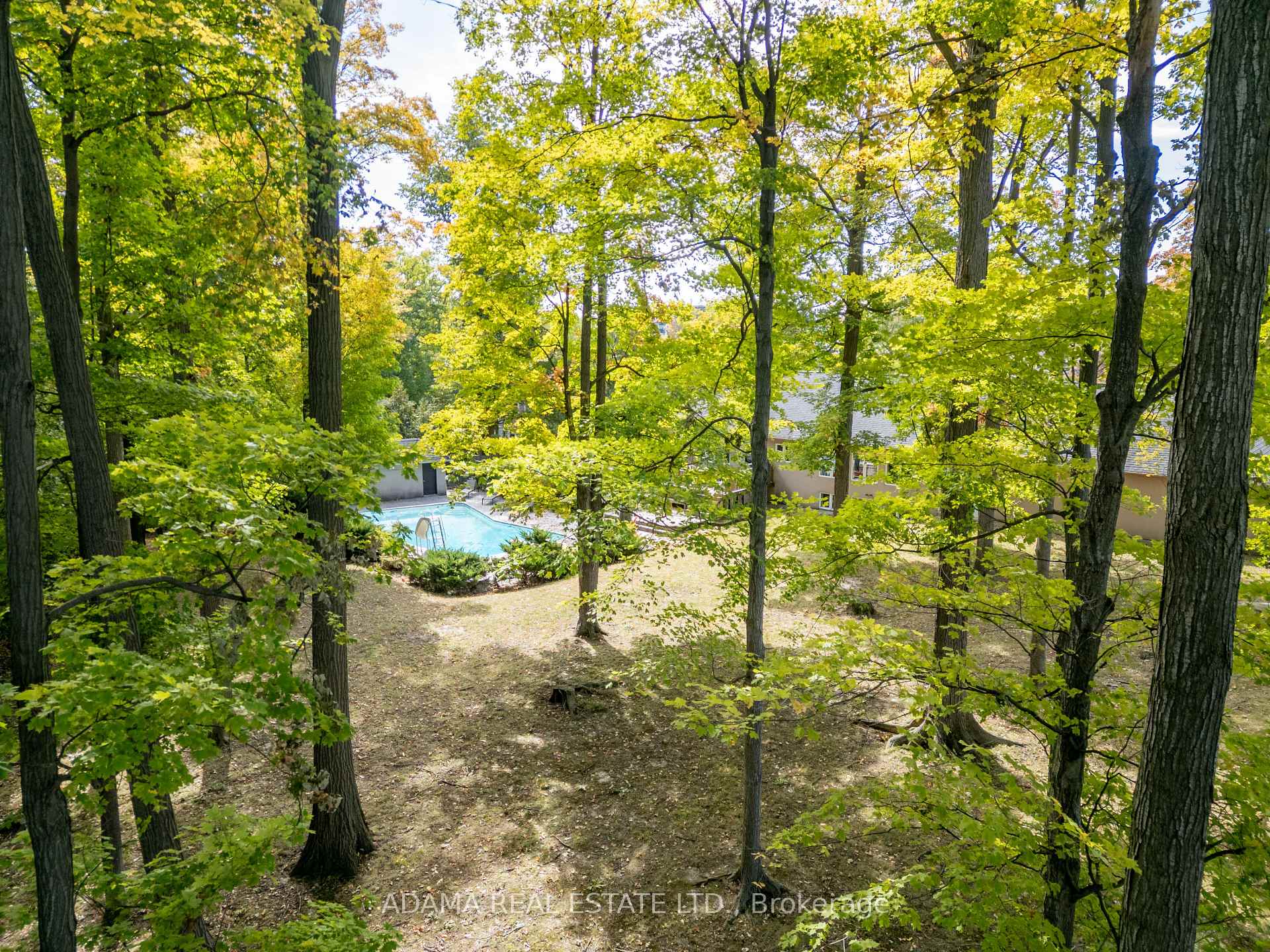 Photo 8 of 85 Sylvan Brook Avenue, Vaughan, East Woodbridge — HOMEH