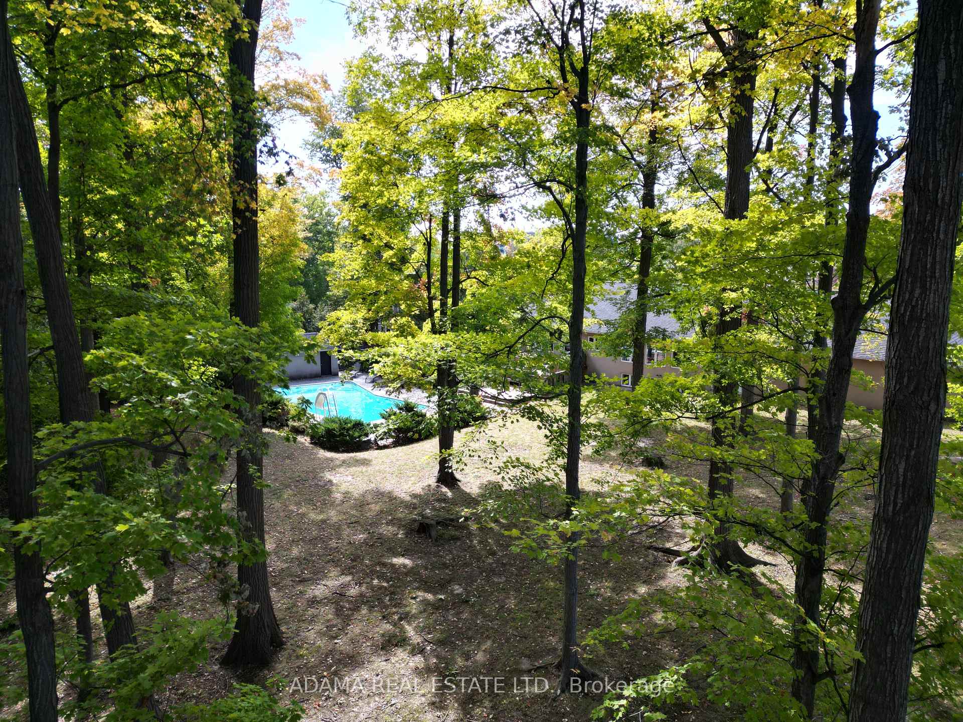 Photo 11 of 85 Sylvan Brook Avenue, Vaughan, East Woodbridge — HOMEH
