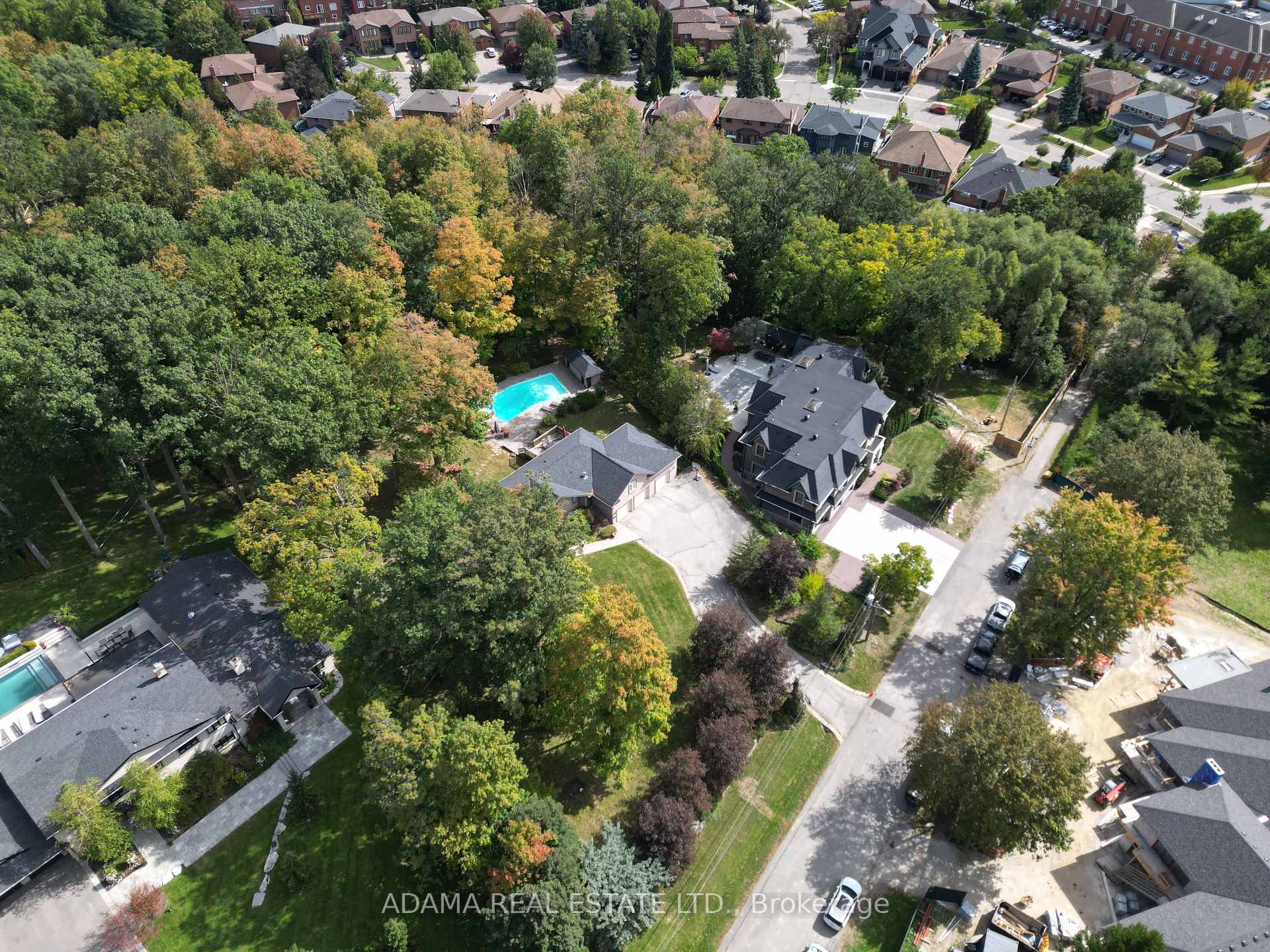 Photo 12 of 85 Sylvan Brook Avenue, Vaughan, East Woodbridge — HOMEH