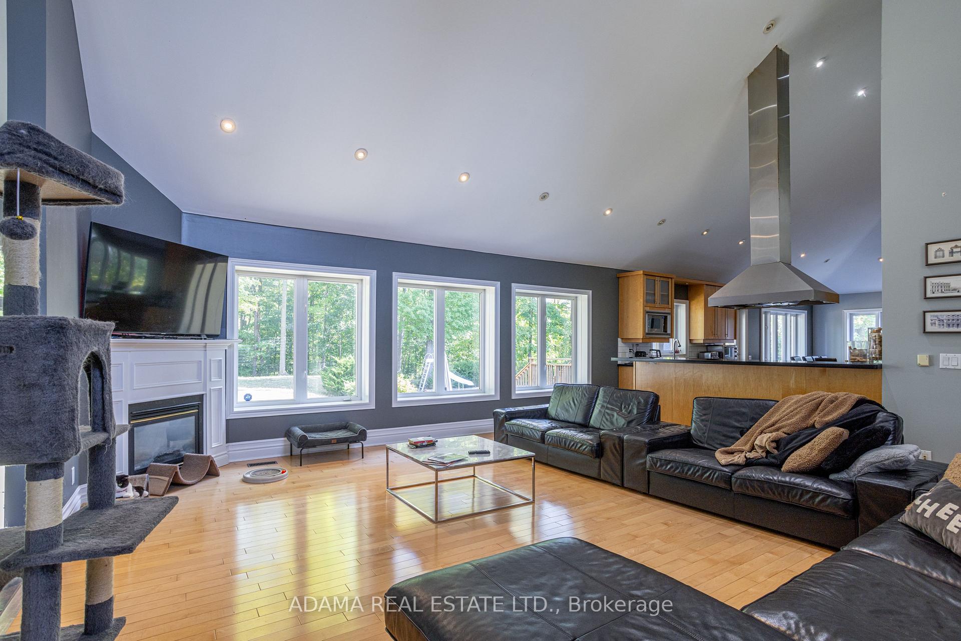 Photo 16 of 85 Sylvan Brook Avenue, Vaughan, East Woodbridge — HOMEH