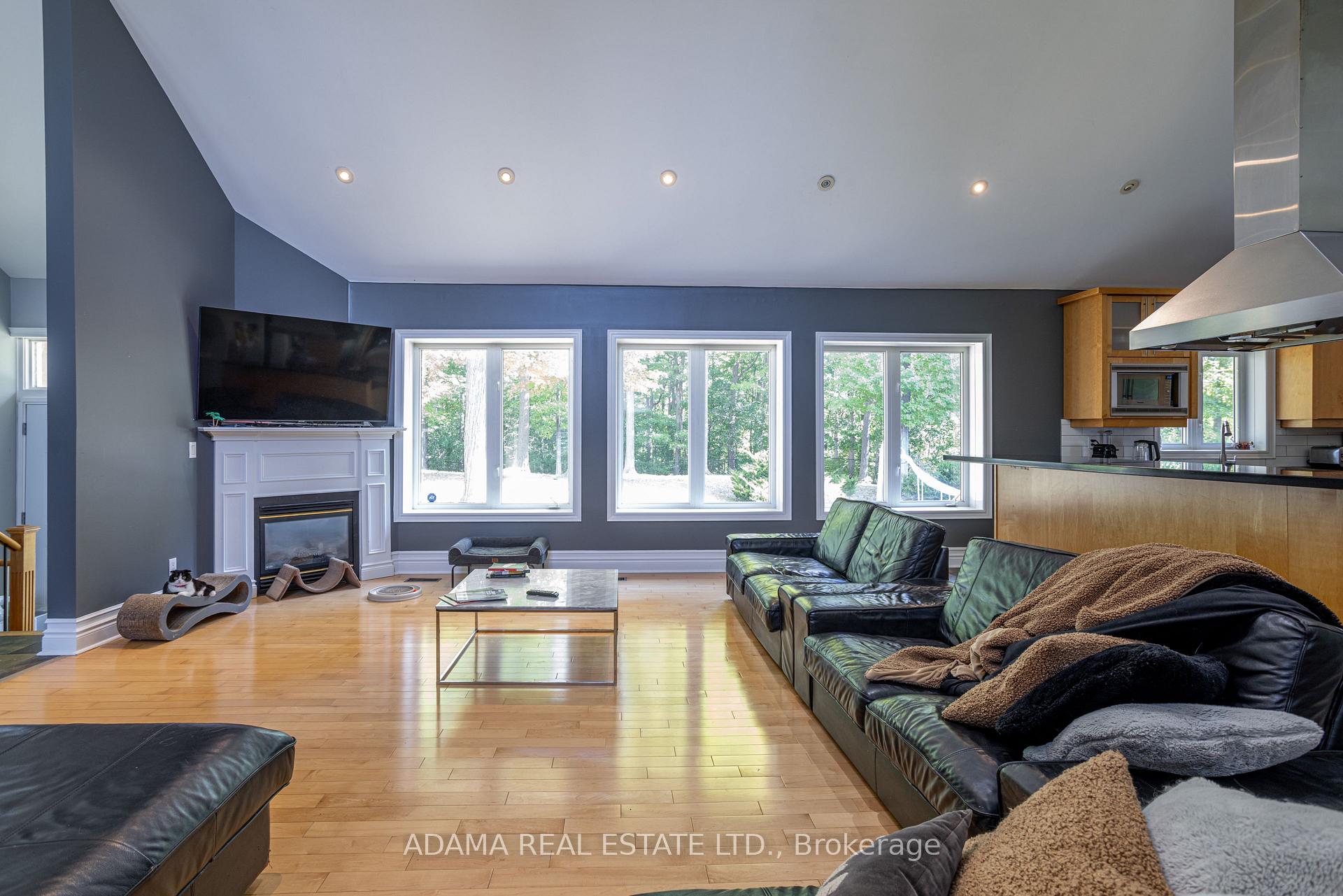 Photo 19 of 85 Sylvan Brook Avenue, Vaughan, East Woodbridge — HOMEH