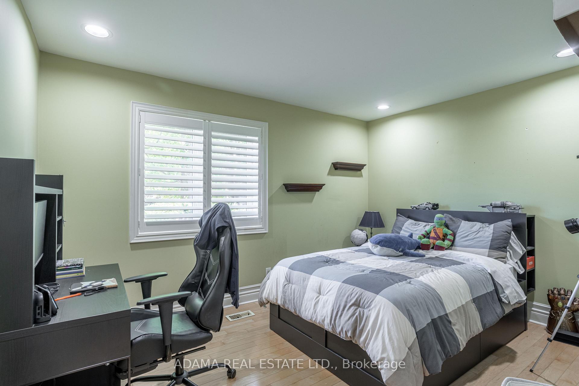 Photo 23 of 85 Sylvan Brook Avenue, Vaughan, East Woodbridge — HOMEH