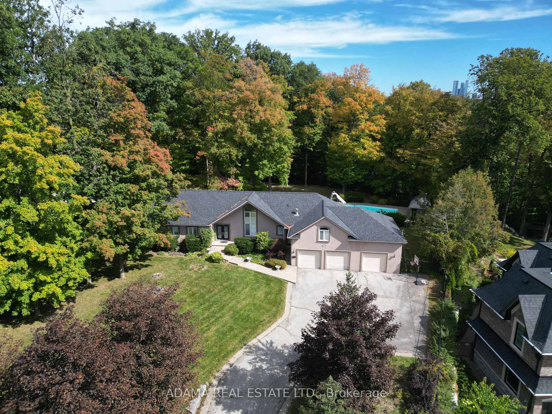 Photo 24 of 85 Sylvan Brook Avenue, Vaughan, East Woodbridge — HOMEH