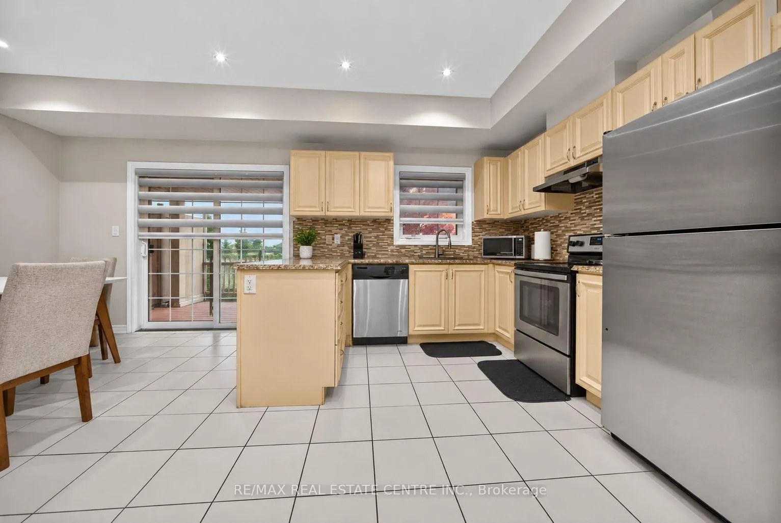 Photo 5 of Unit 5, 2530 Countryside Drive, Brampton, Sandringham-Wellington North — HOMEH