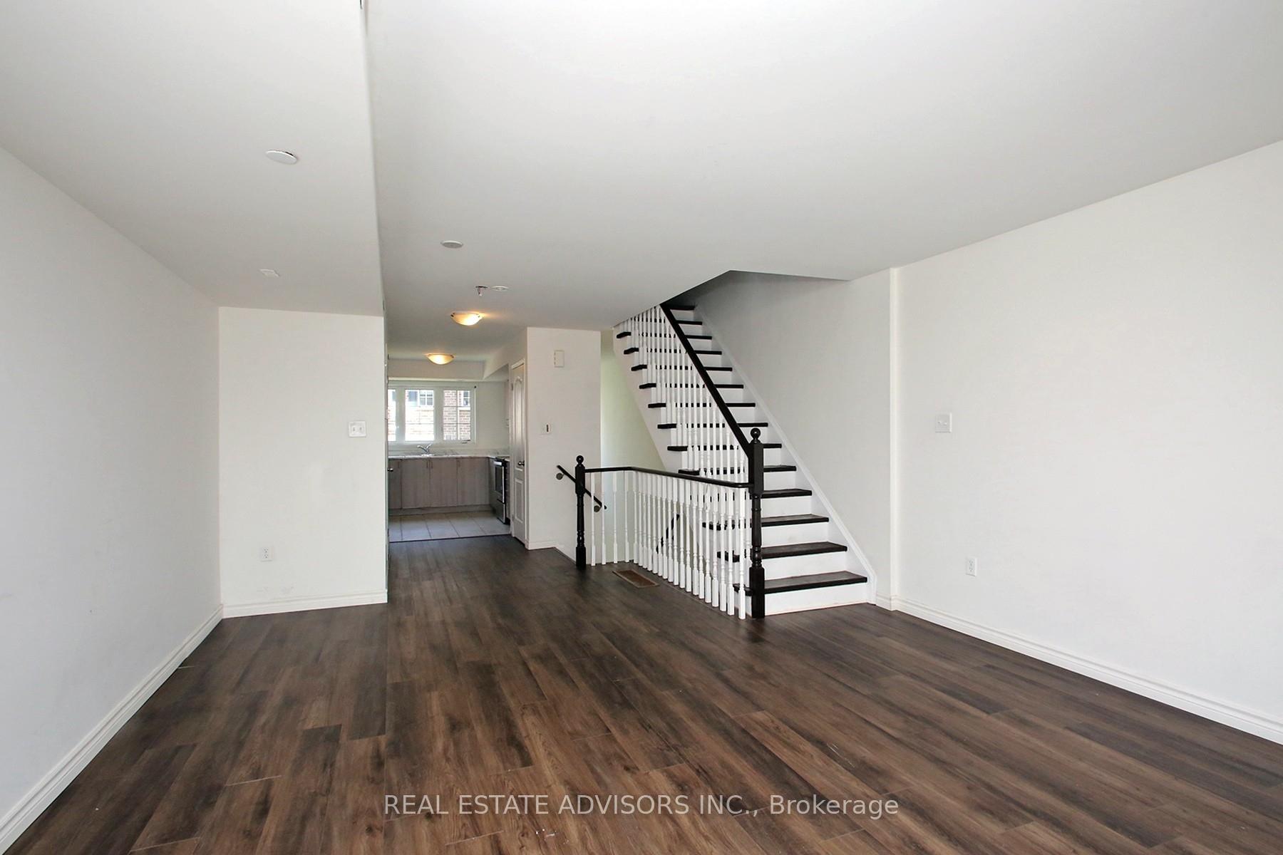 Photo 4 of Unit 169, 2696 Deputy Minister Path, Oshawa, Windfields — HOMEH