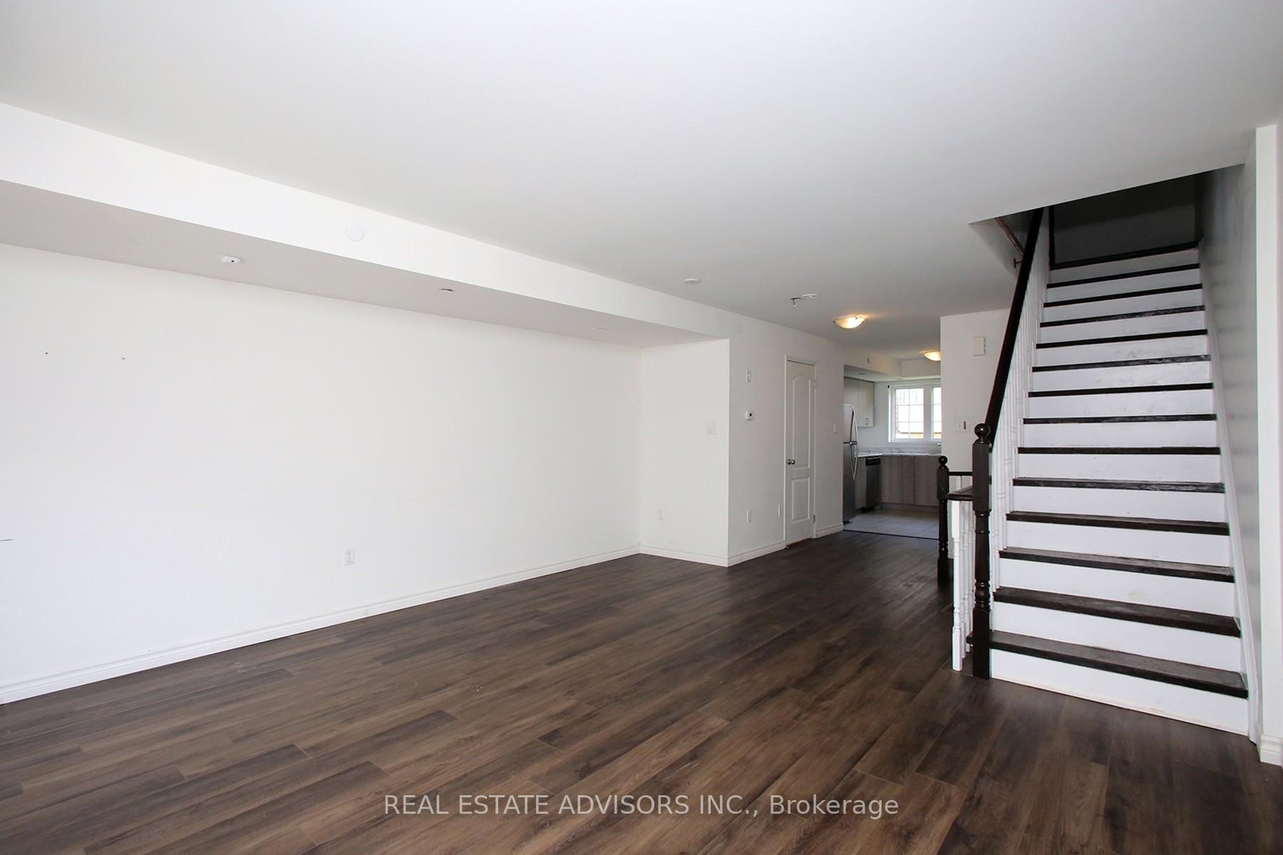 Photo 6 of Unit 169, 2696 Deputy Minister Path, Oshawa, Windfields — HOMEH