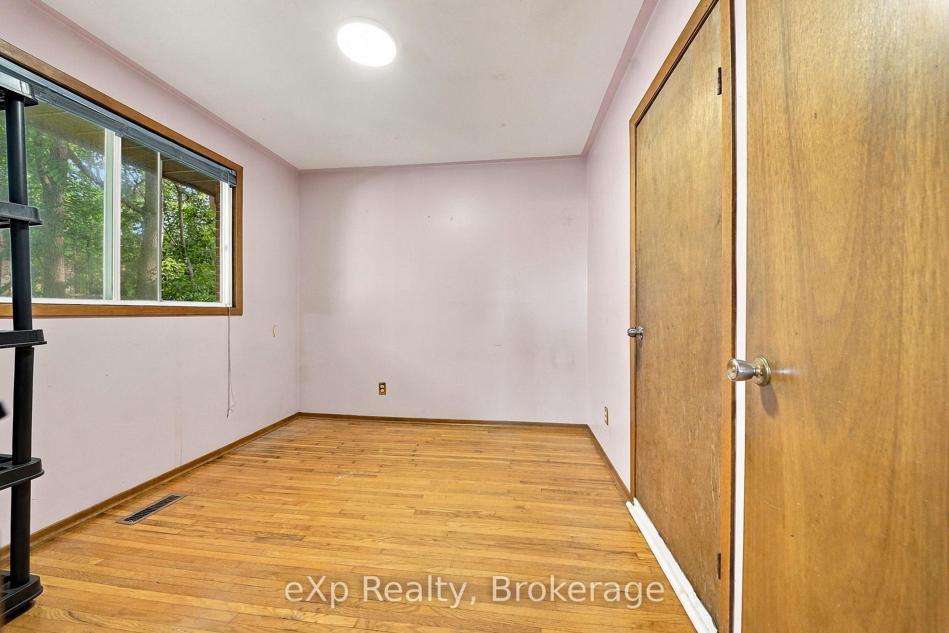Photo 11 of 501 Sidney Street, Belleville, Belleville Ward — HOMEH