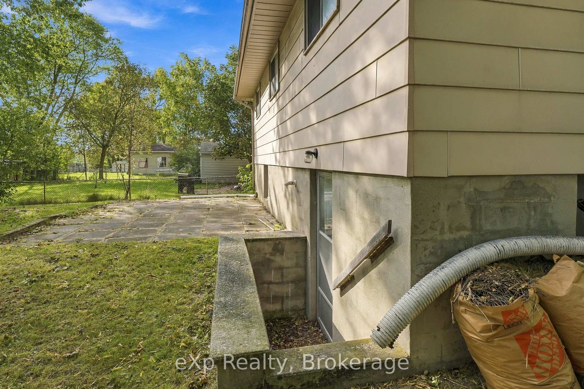 Photo 29 of 501 Sidney Street, Belleville, Belleville Ward — HOMEH