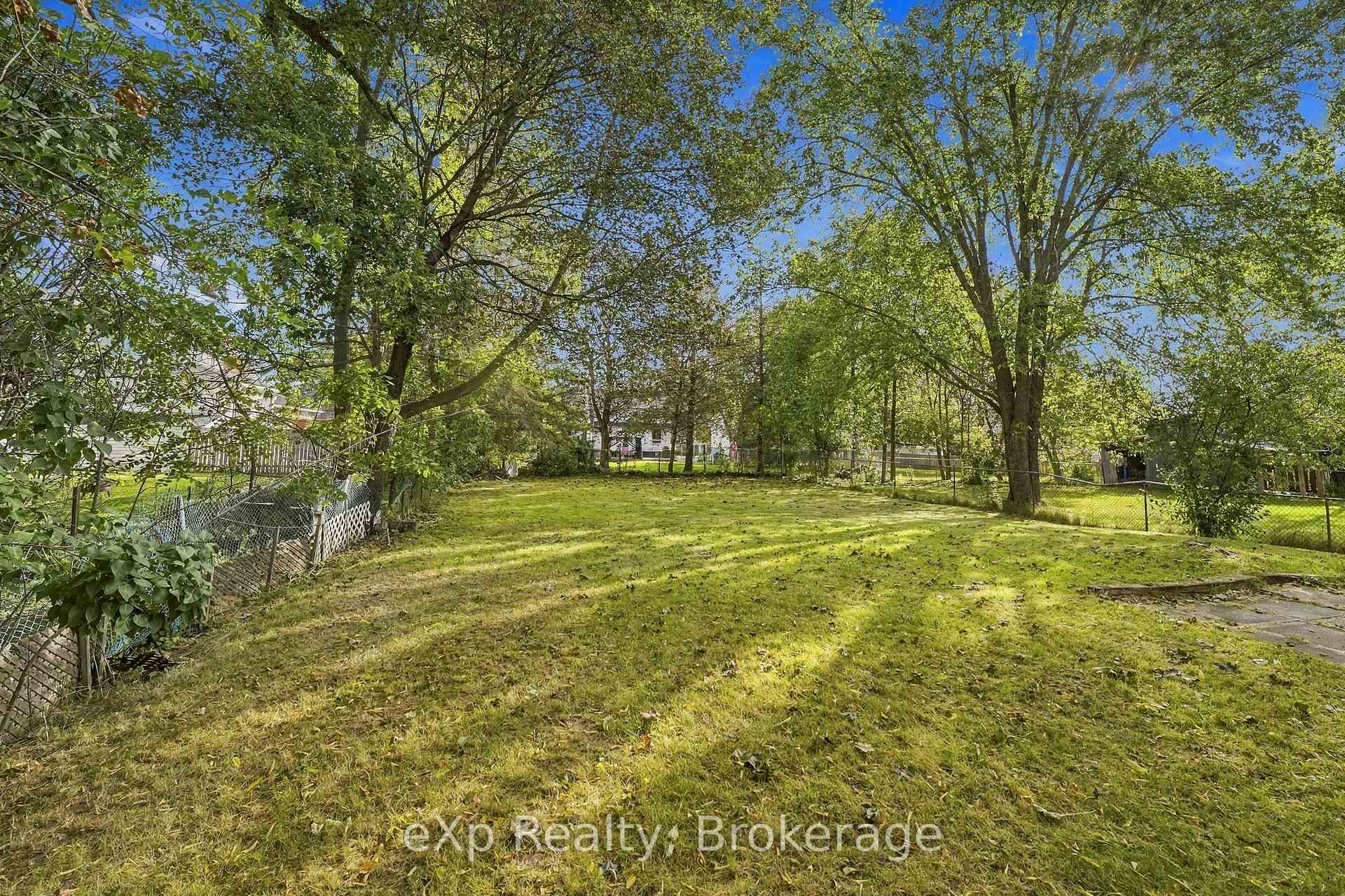 Photo 30 of 501 Sidney Street, Belleville, Belleville Ward — HOMEH