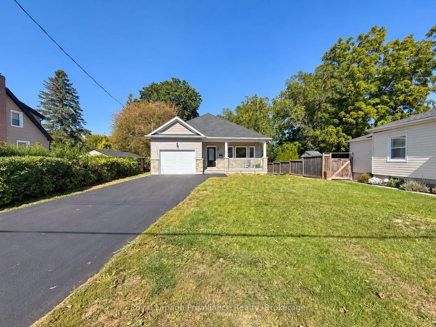 Photo 2 of 85 Purdy Street, Belleville, Belleville Ward — HOMEH