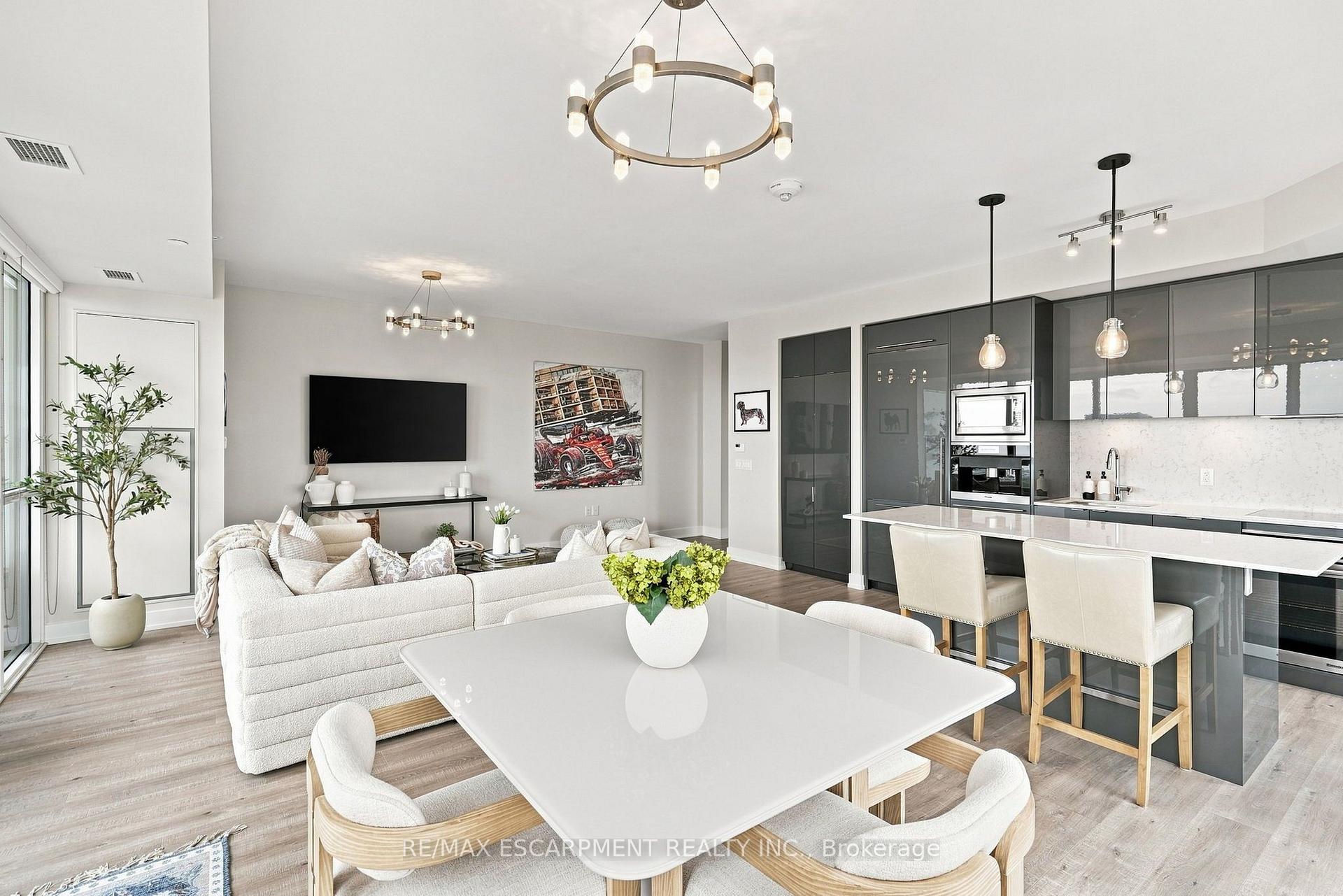 Photo 14 of Unit 902, 8 Ann Street, Mississauga, Port Credit — HOMEH