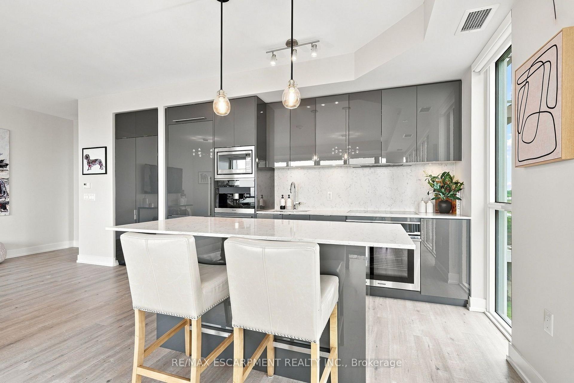 Photo 17 of Unit 902, 8 Ann Street, Mississauga, Port Credit — HOMEH