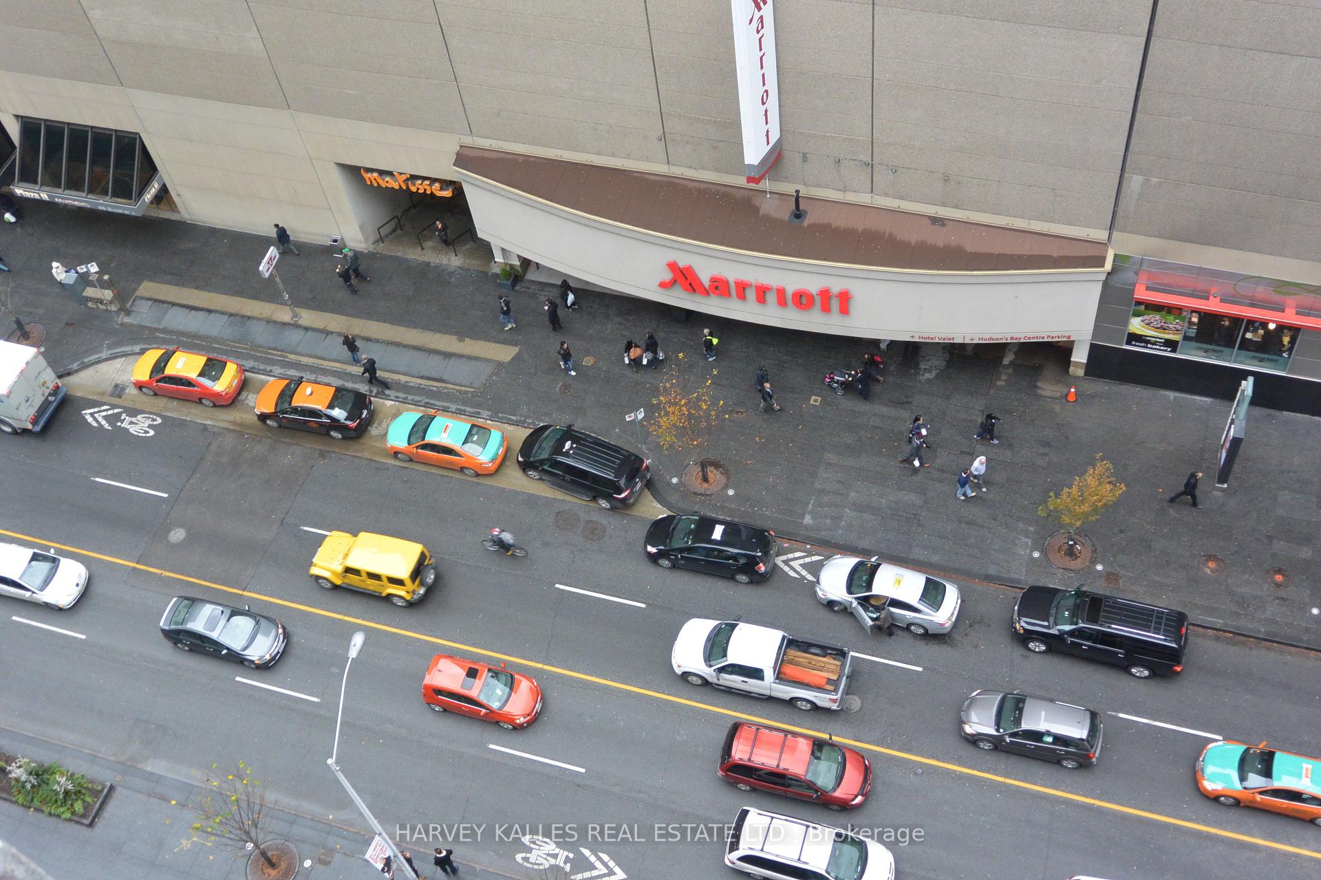 Photo 10 of Unit 1603, 85 Bloor Street E, Toronto, Church-Yonge Corridor — HOMEH