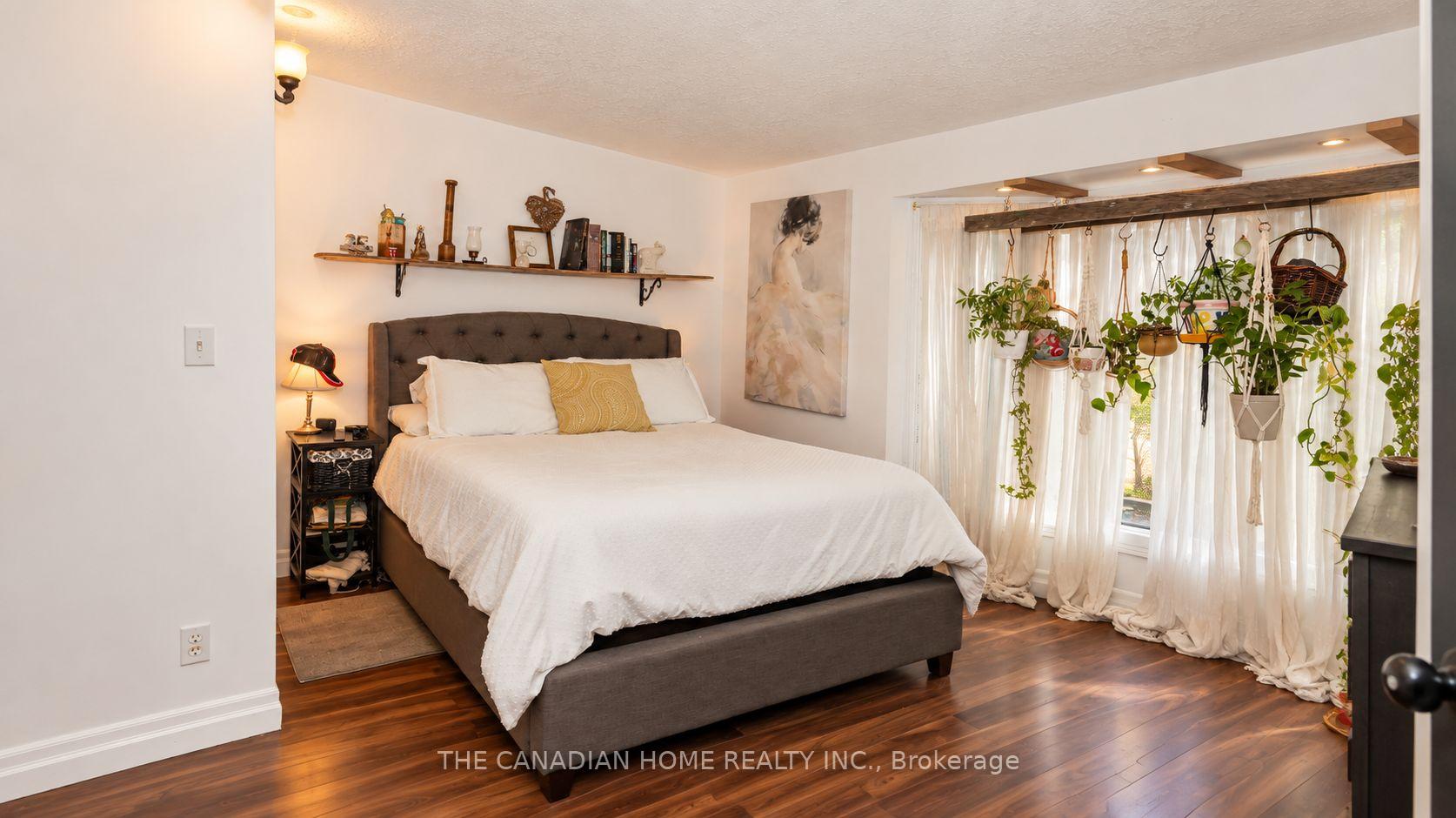 Photo 10 of 3 Dunhill Crescent N, Guelph, Willow West/Sugarbush/West Acres — HOMEH