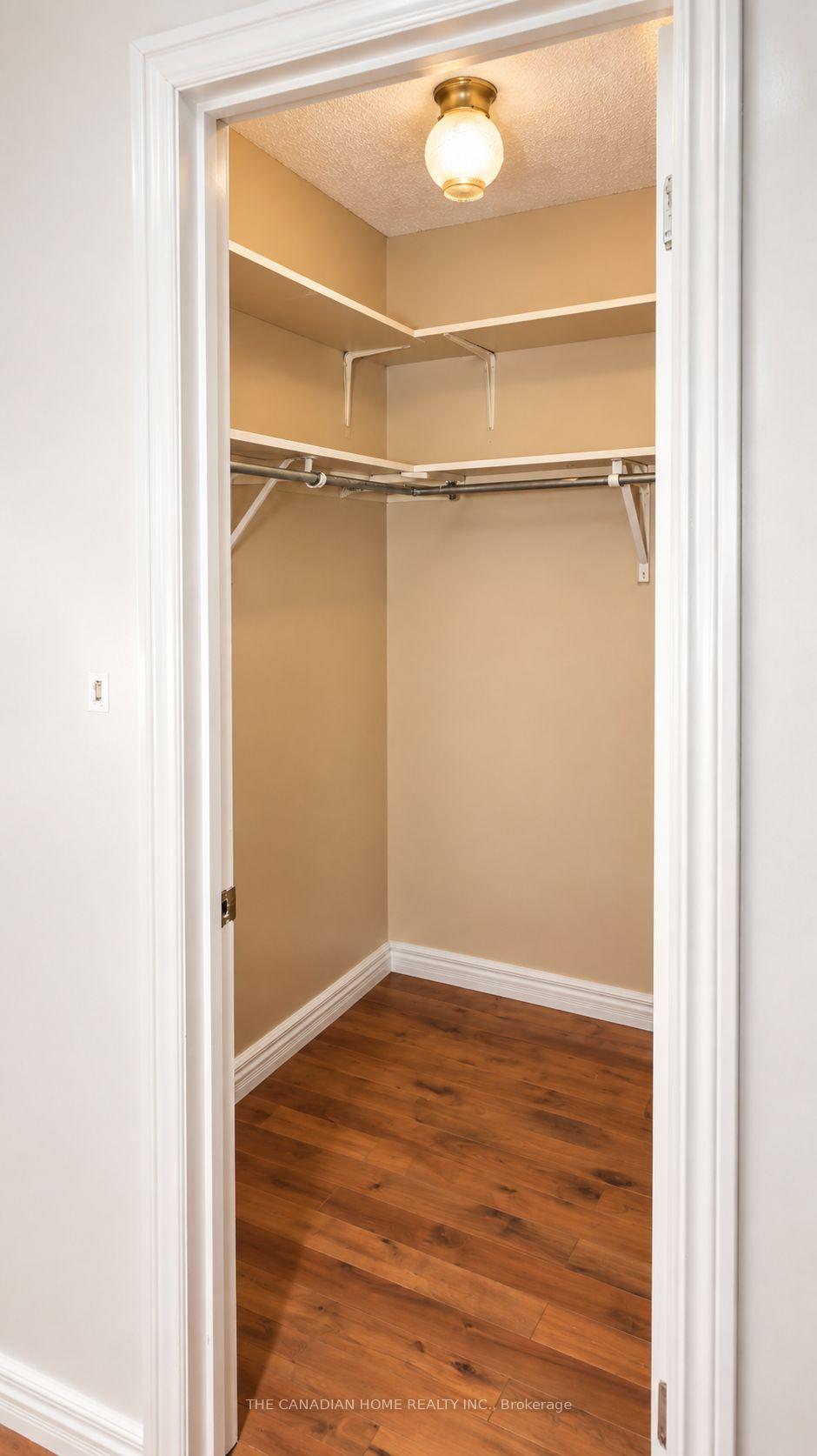 Photo 15 of 3 Dunhill Crescent N, Guelph, Willow West/Sugarbush/West Acres — HOMEH