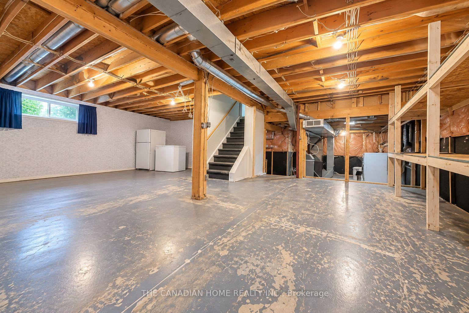 Photo 21 of 3 Dunhill Crescent N, Guelph, Willow West/Sugarbush/West Acres — HOMEH