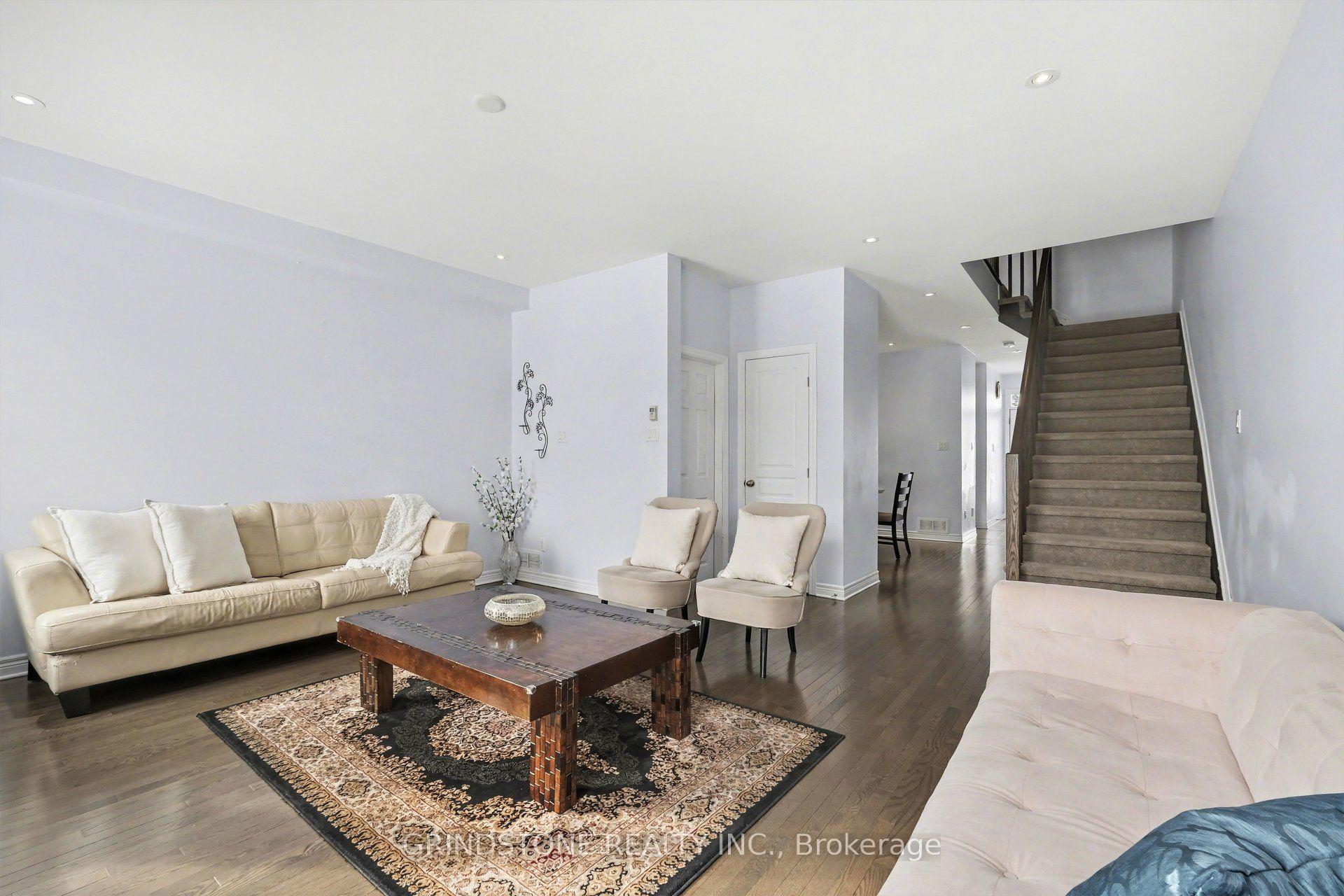 Photo 8 of 64 Watershield Ridge, Ottawa, Barrhaven - Longfields — HOMEH