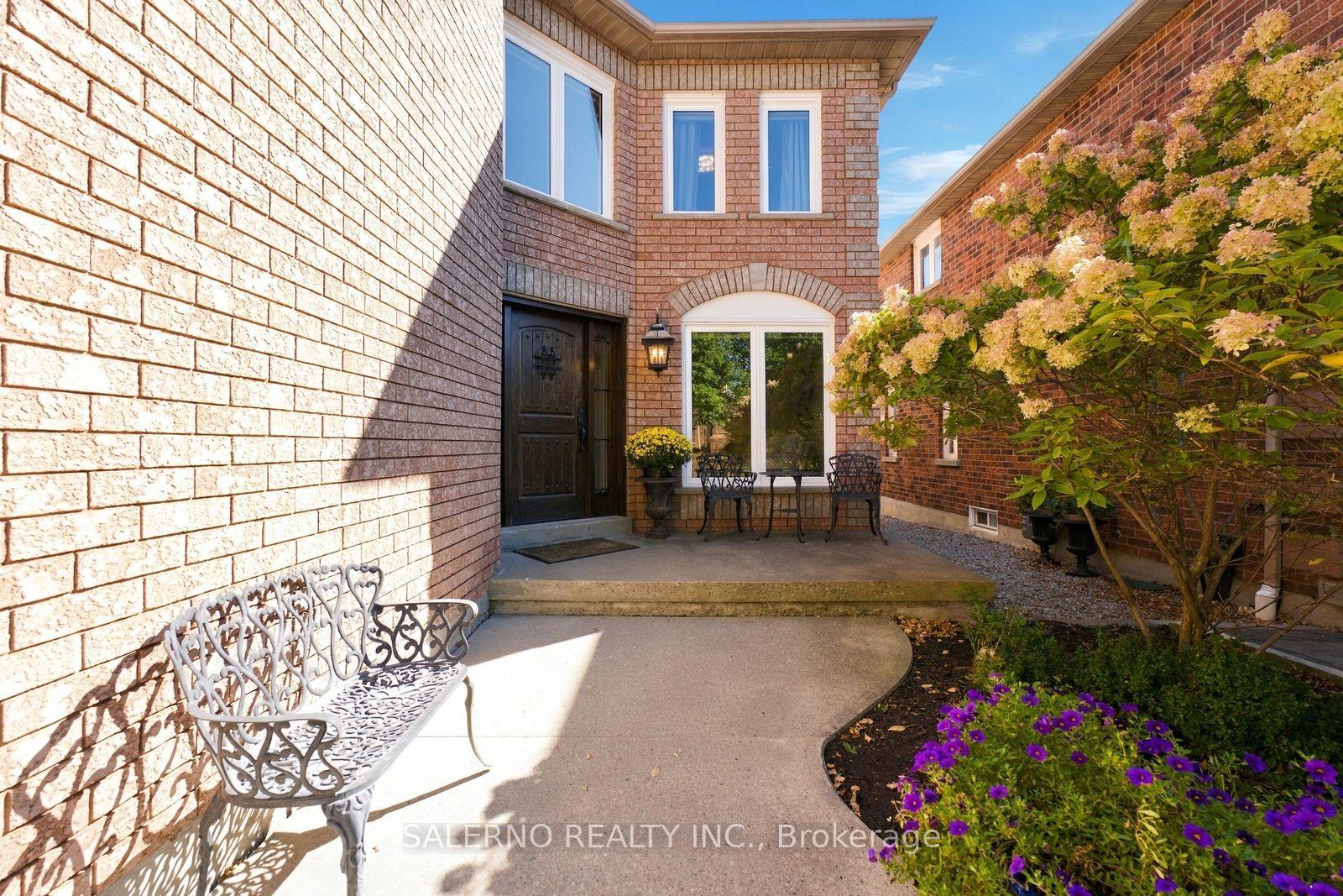 Photo 6 of 192 Veneto Drive, Vaughan, Vaughan Grove — HOMEH
