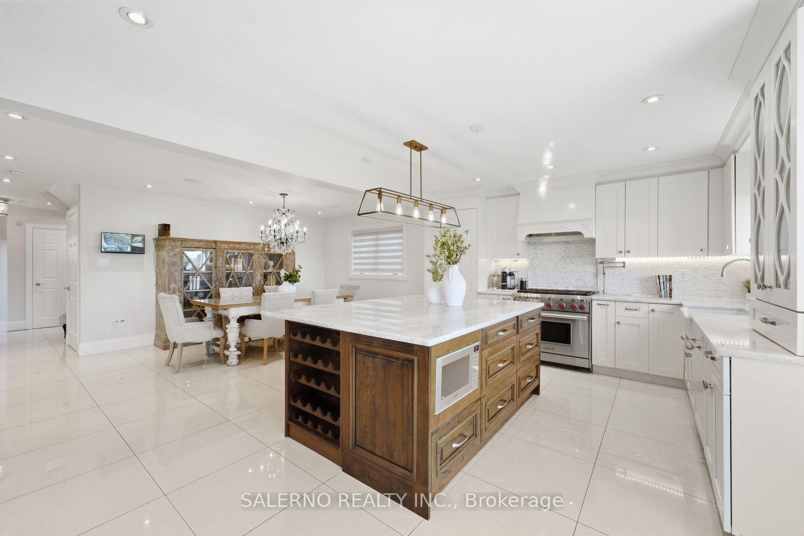 Photo 12 of 192 Veneto Drive, Vaughan, Vaughan Grove — HOMEH