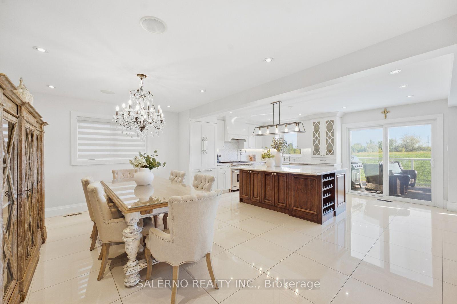 Photo 11 of 192 Veneto Drive, Vaughan, Vaughan Grove — HOMEH