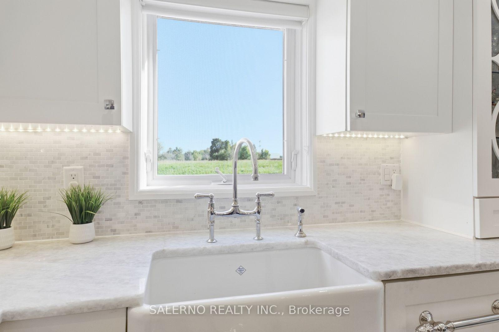 Photo 14 of 192 Veneto Drive, Vaughan, Vaughan Grove — HOMEH