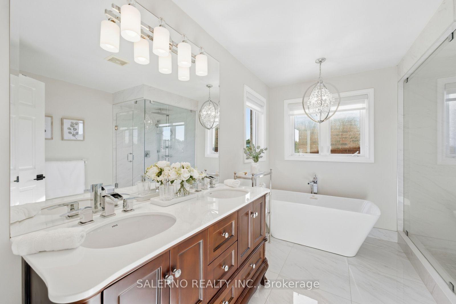 Photo 25 of 192 Veneto Drive, Vaughan, Vaughan Grove — HOMEH