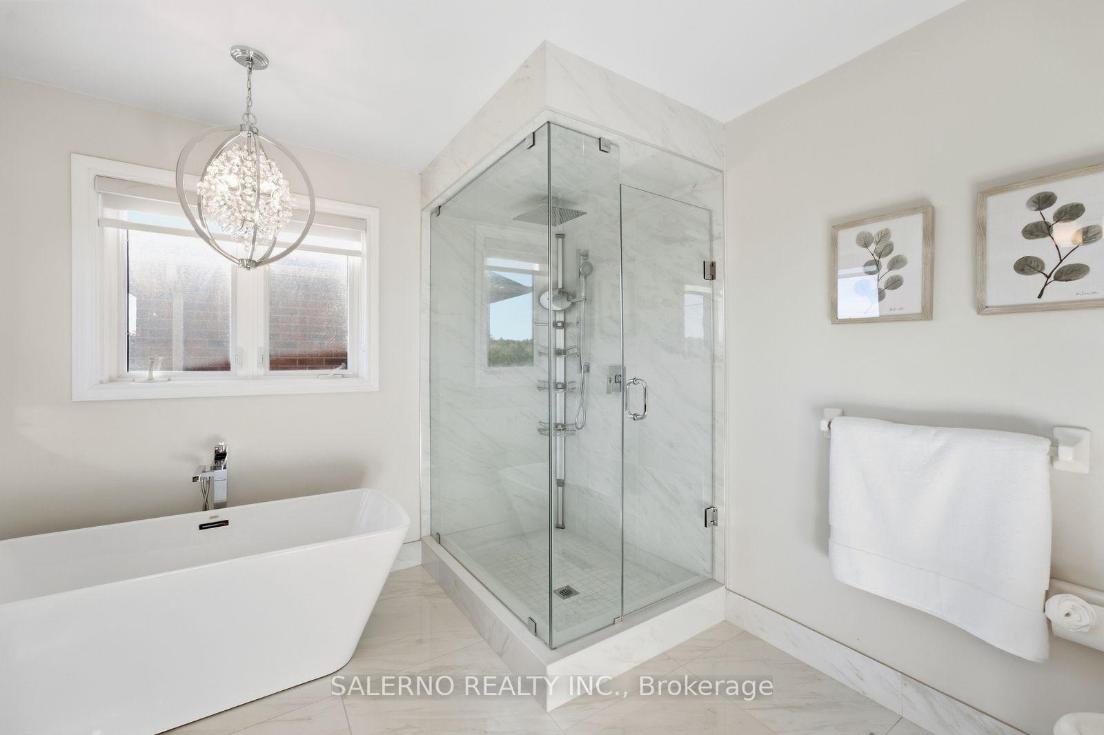 Photo 26 of 192 Veneto Drive, Vaughan, Vaughan Grove — HOMEH