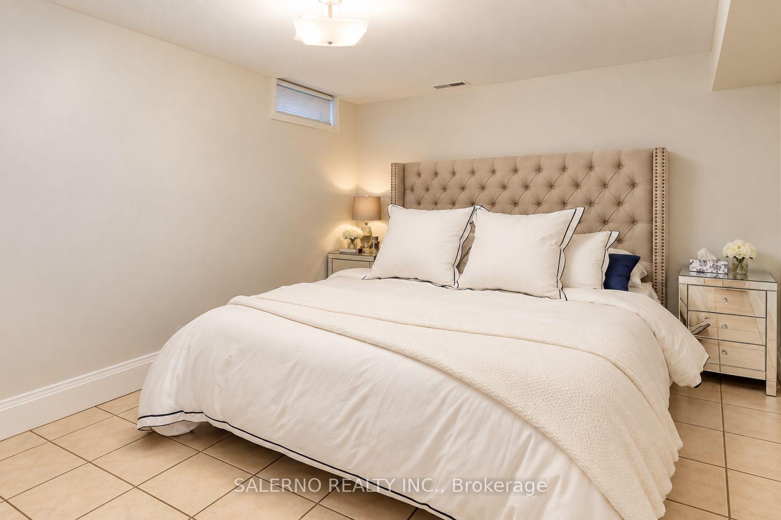 Photo 41 of 192 Veneto Drive, Vaughan, Vaughan Grove — HOMEH