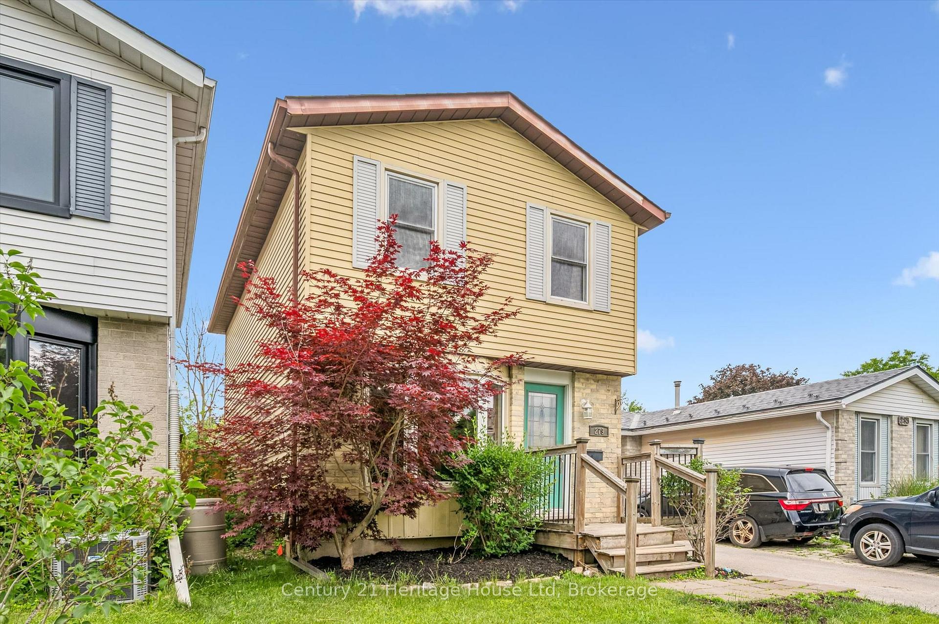 Photo 2 of 279 Strathallan Street, Centre Wellington, Fergus — HOMEH