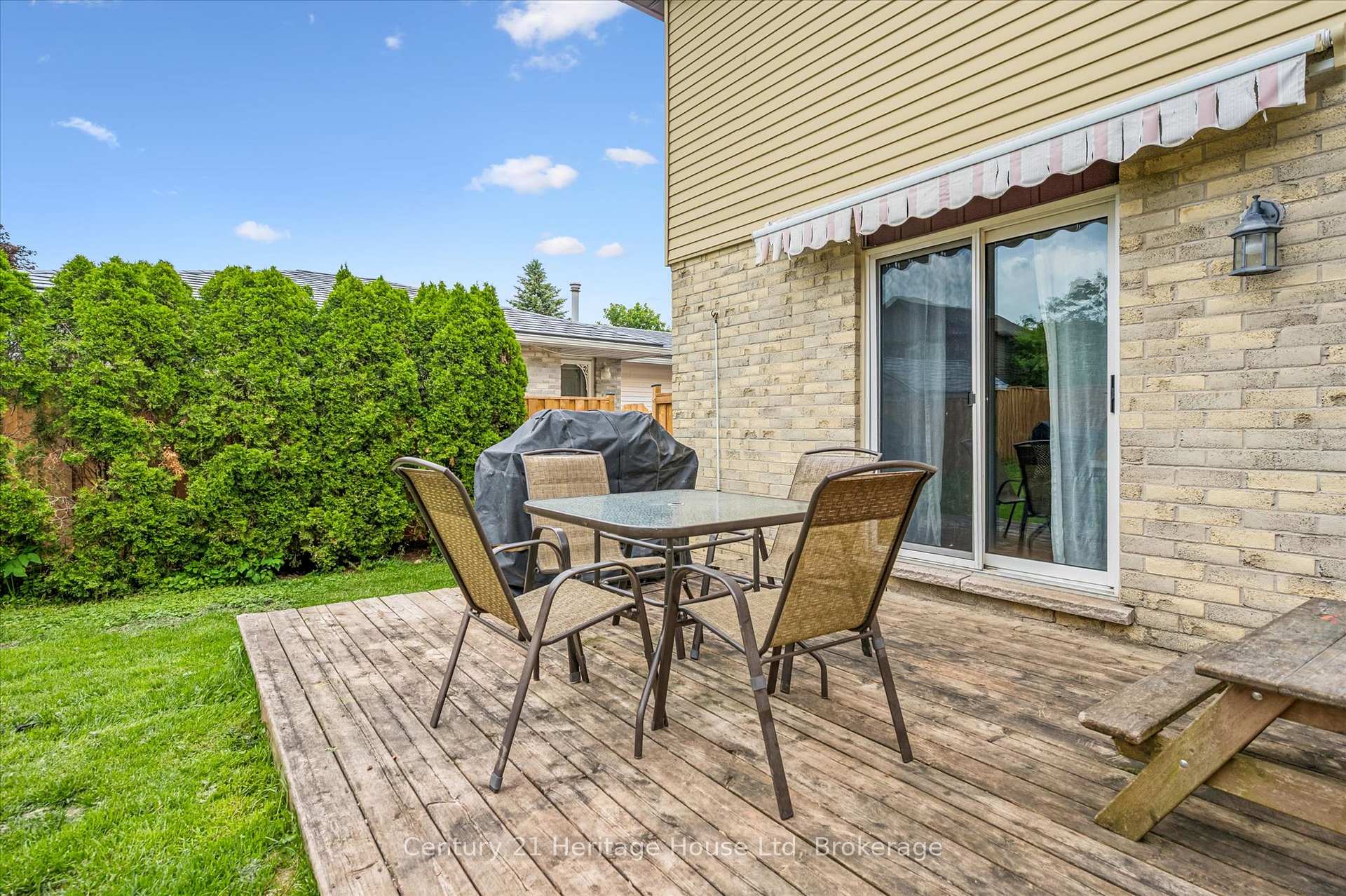 Photo 33 of 279 Strathallan Street, Centre Wellington, Fergus — HOMEH