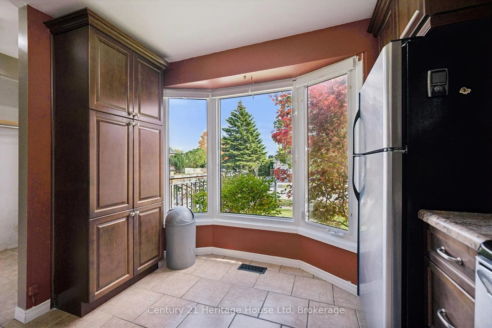 Photo 10 of 279 Strathallan Street, Centre Wellington, Fergus — HOMEH