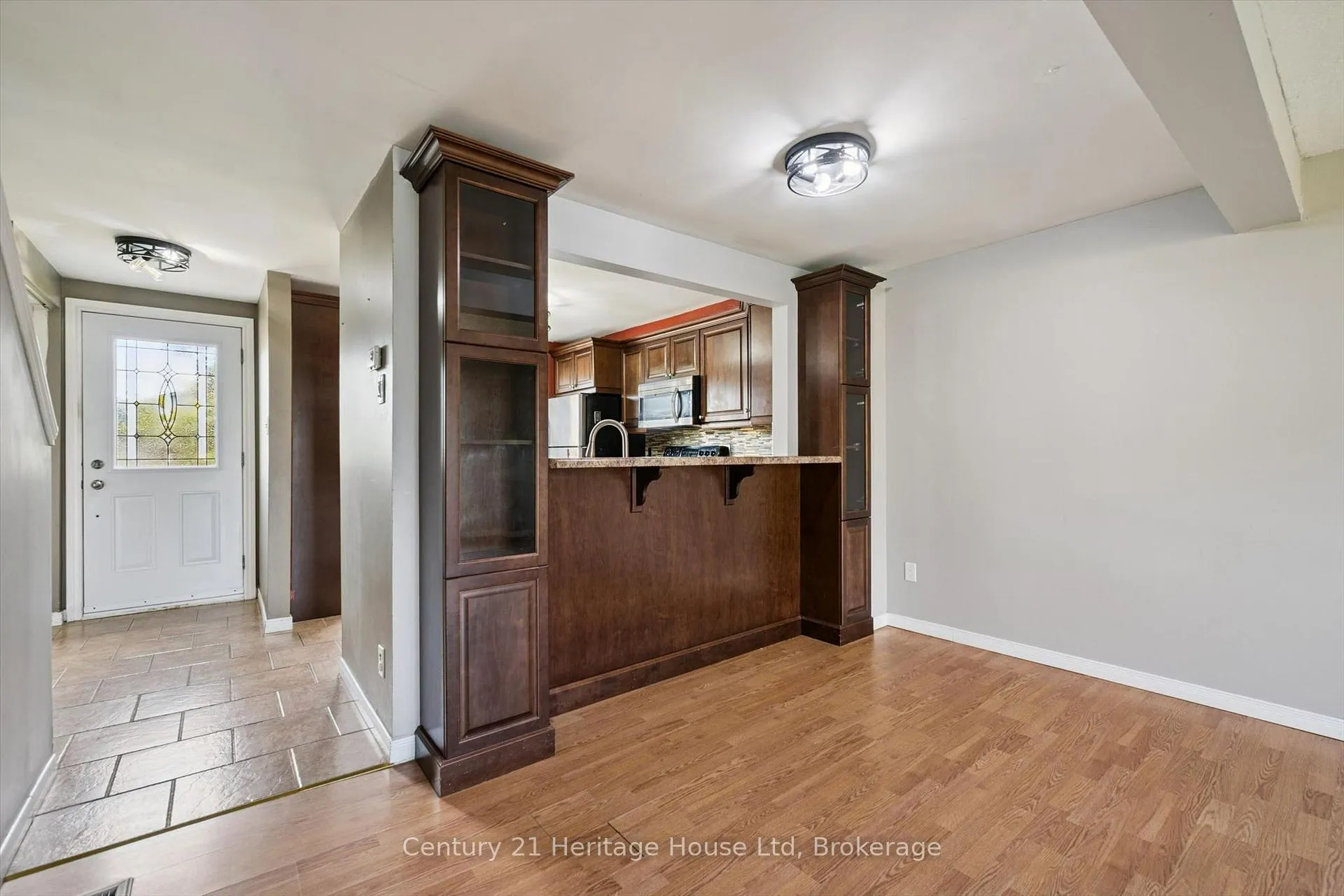 Photo 12 of 279 Strathallan Street, Centre Wellington, Fergus — HOMEH