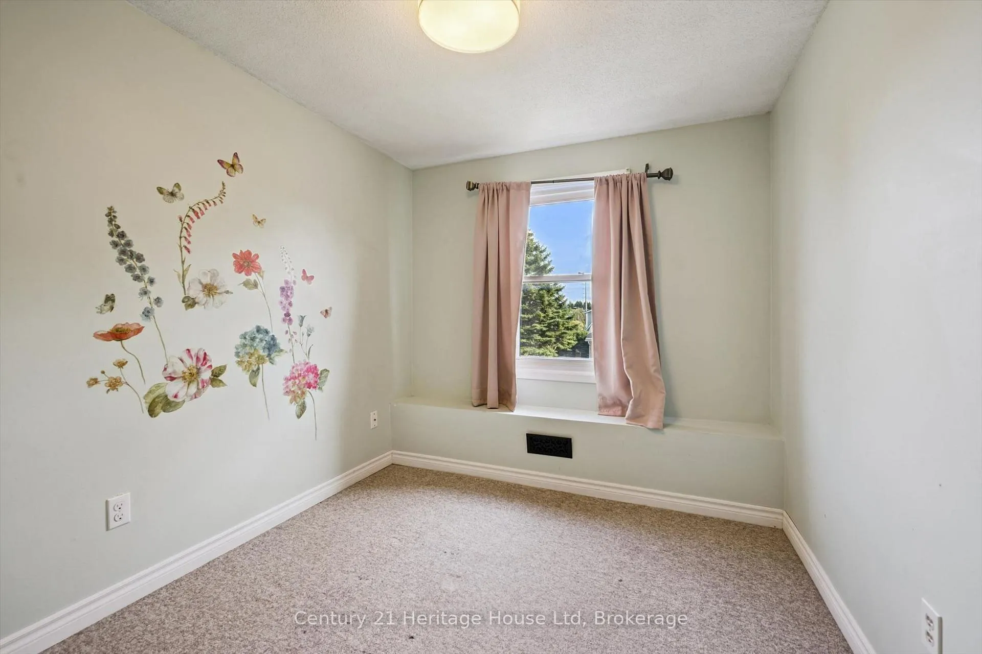 Photo 21 of 279 Strathallan Street, Centre Wellington, Fergus — HOMEH