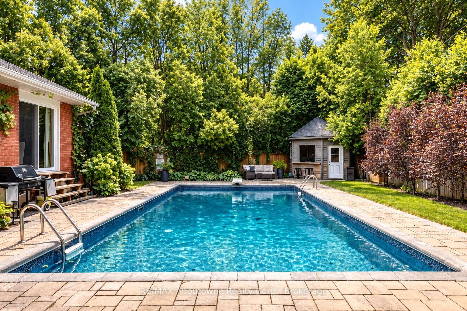 Photo 35 of 418 Fairlawn Crescent, Burlington, Shoreacres — HOMEH