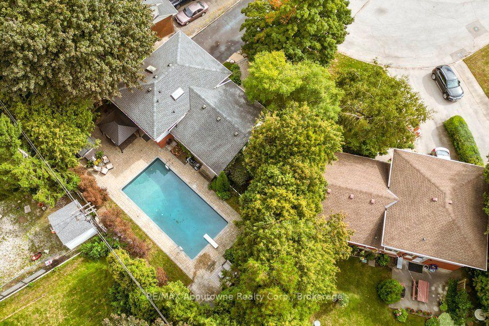 Photo 44 of 418 Fairlawn Crescent, Burlington, Shoreacres — HOMEH