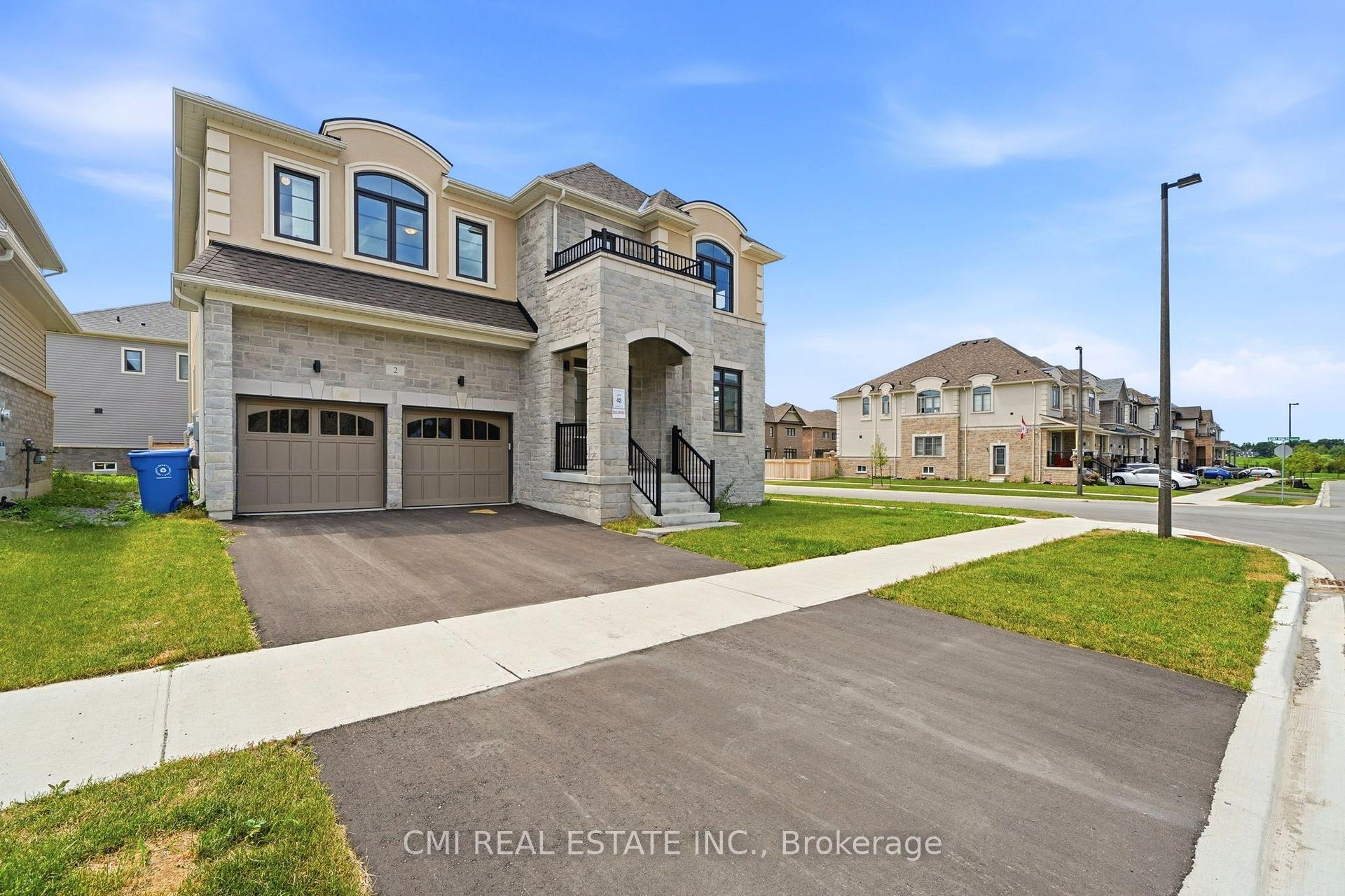 Photo 3 of 2 George Ellis Drive, Georgina, Keswick North — HOMEH