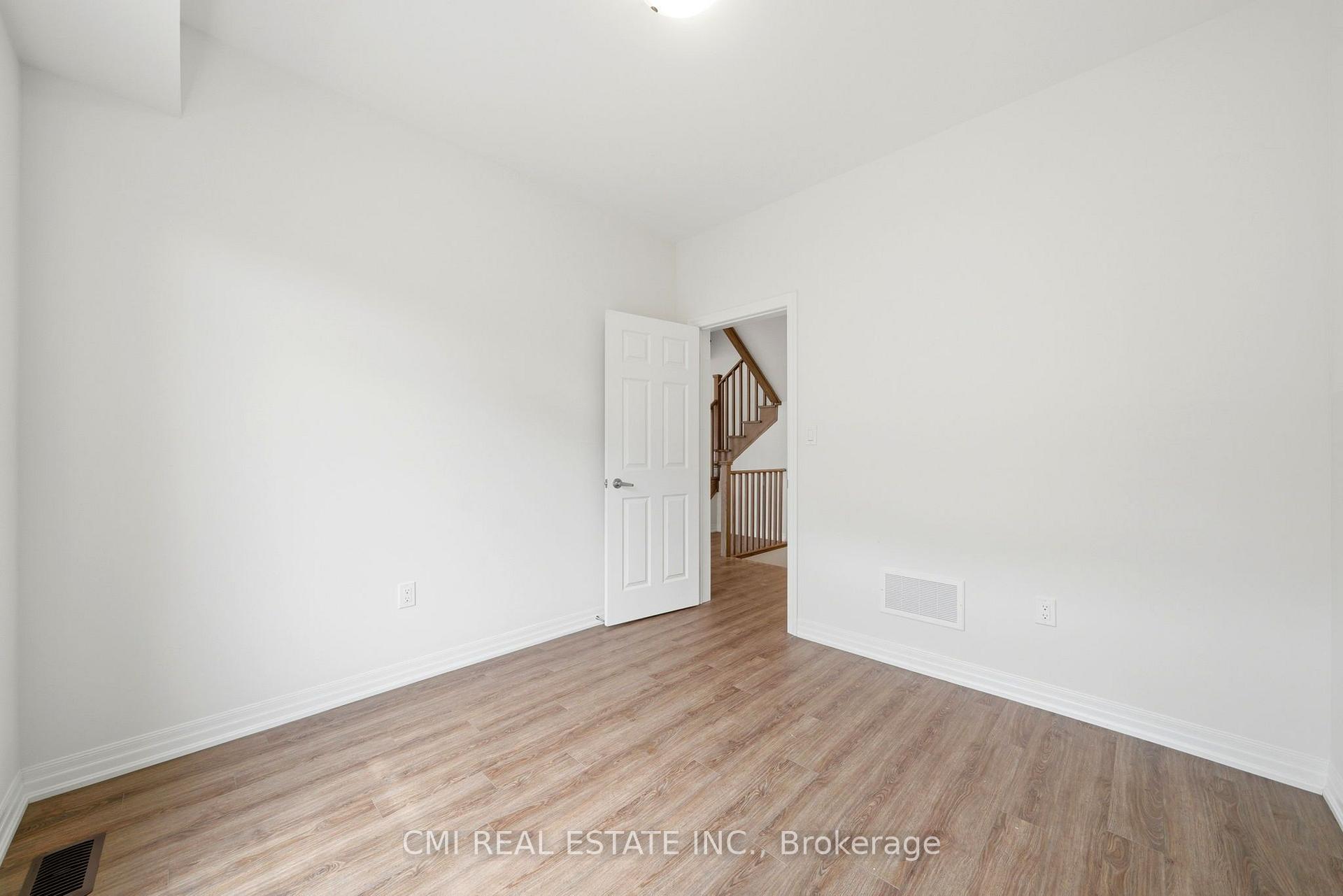 Photo 23 of 2 George Ellis Drive, Georgina, Keswick North — HOMEH