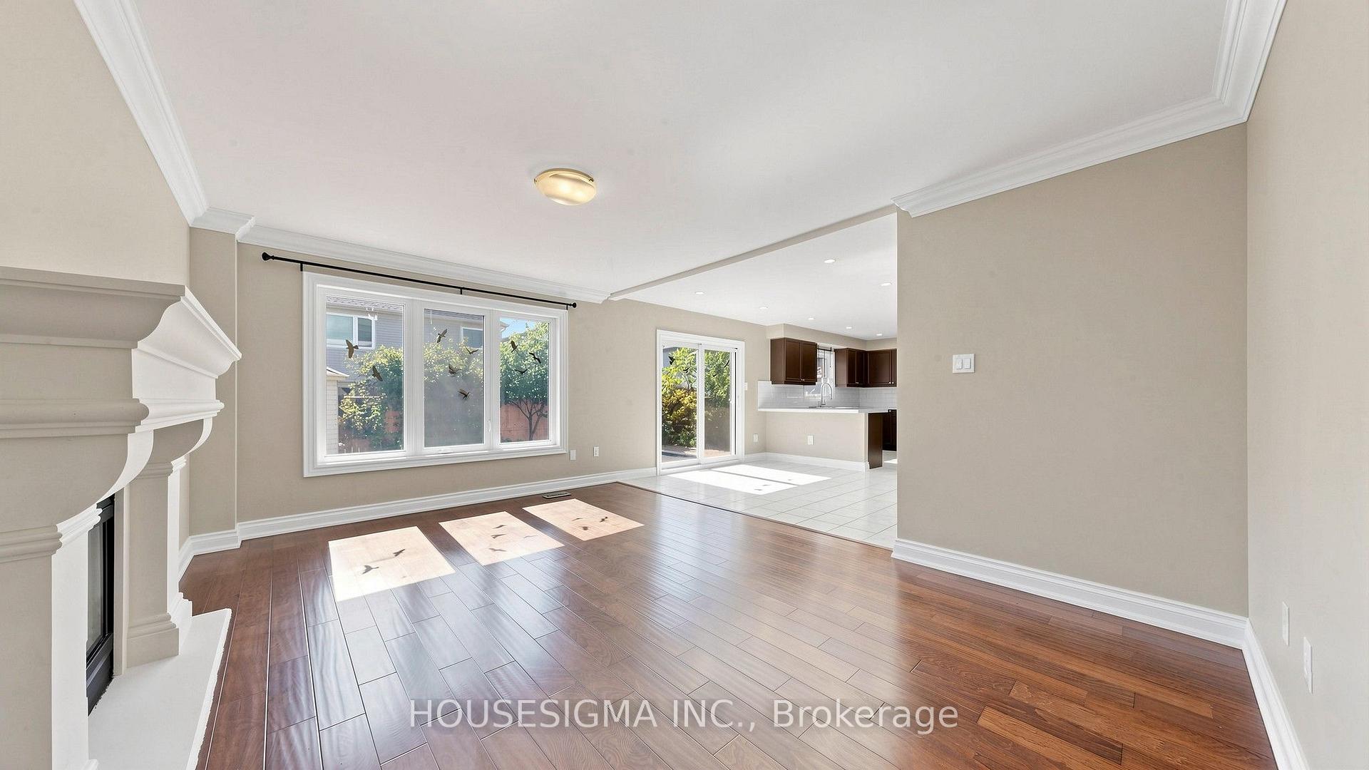 Photo 6 of 32 Willoughby Way, Halton Hills, Georgetown — HOMEH