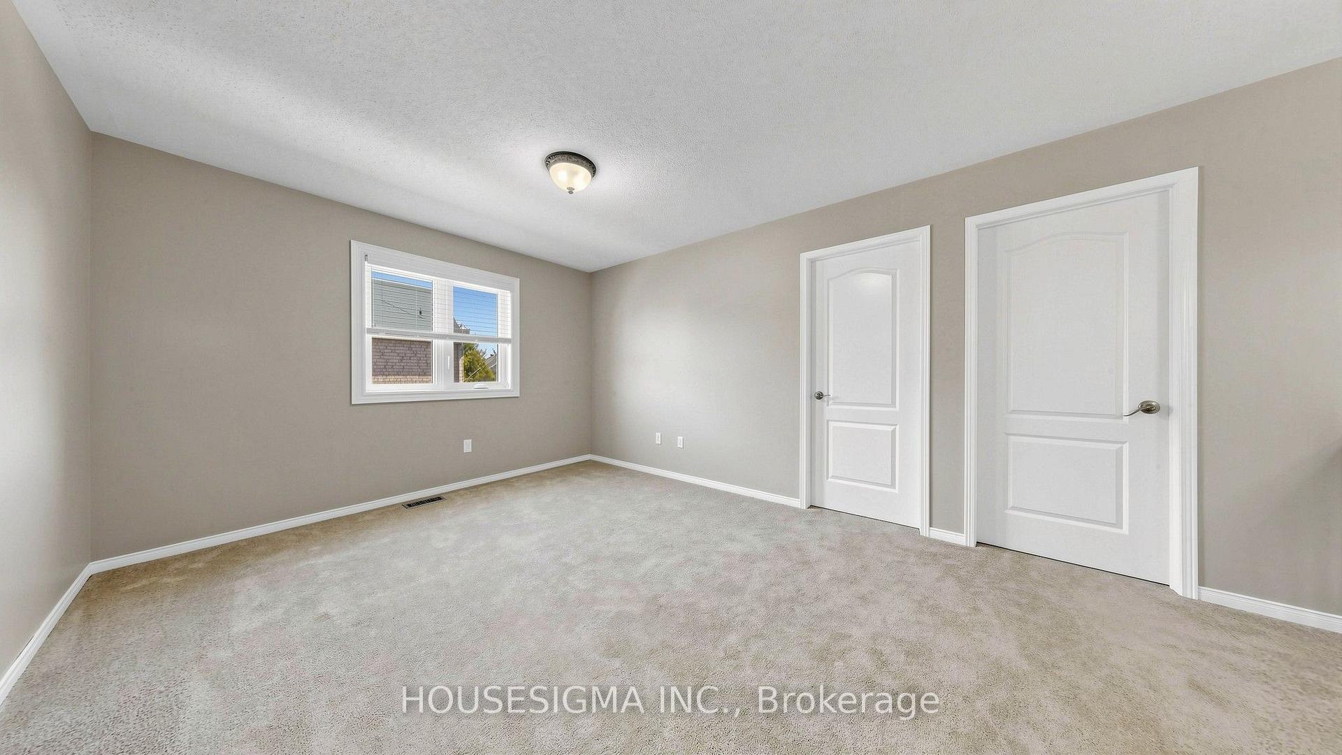 Photo 17 of 32 Willoughby Way, Halton Hills, Georgetown — HOMEH