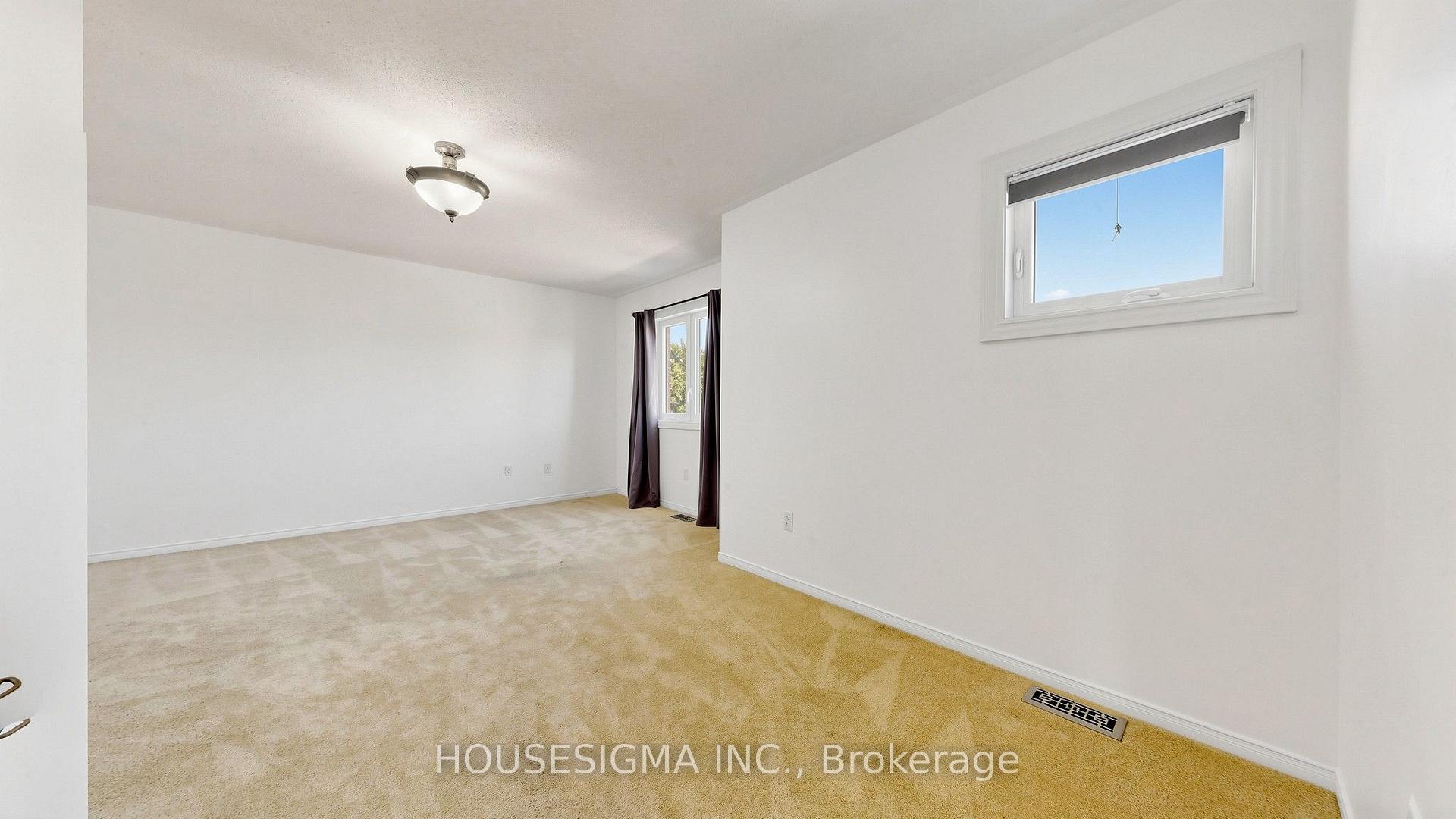 Photo 28 of 32 Willoughby Way, Halton Hills, Georgetown — HOMEH