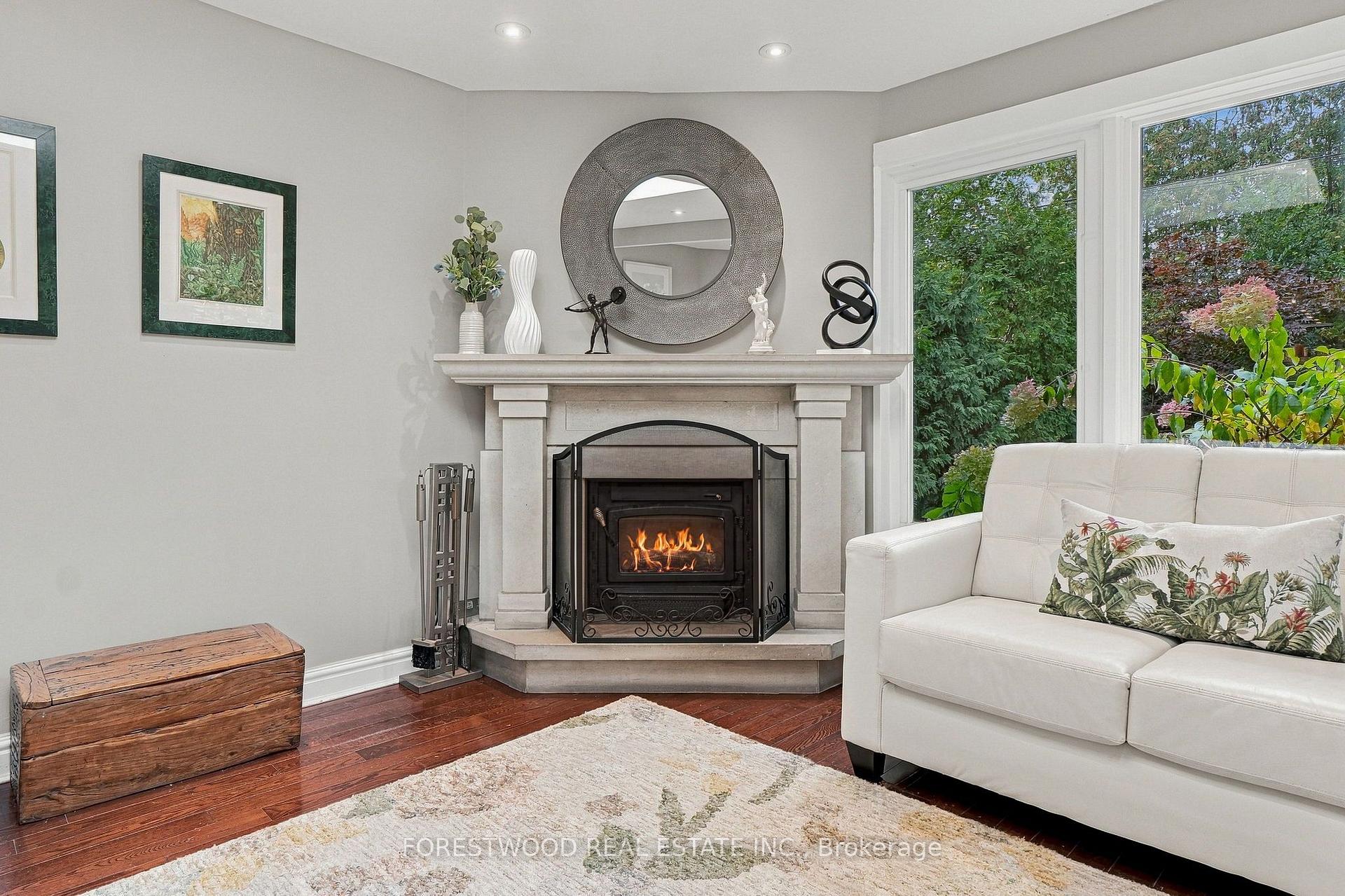 Photo 18 of 1063 Flagship Drive, Mississauga, Applewood — HOMEH