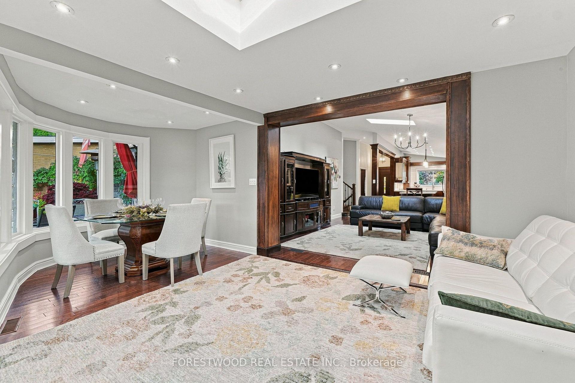 Photo 19 of 1063 Flagship Drive, Mississauga, Applewood — HOMEH