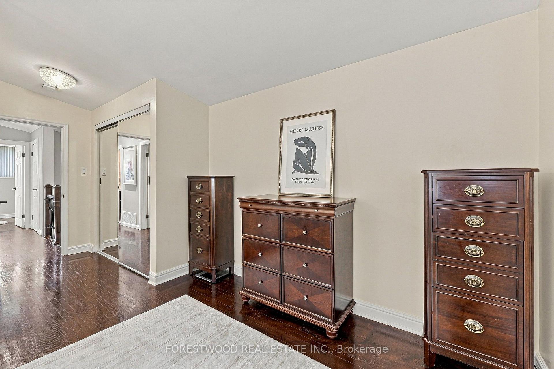 Photo 24 of 1063 Flagship Drive, Mississauga, Applewood — HOMEH