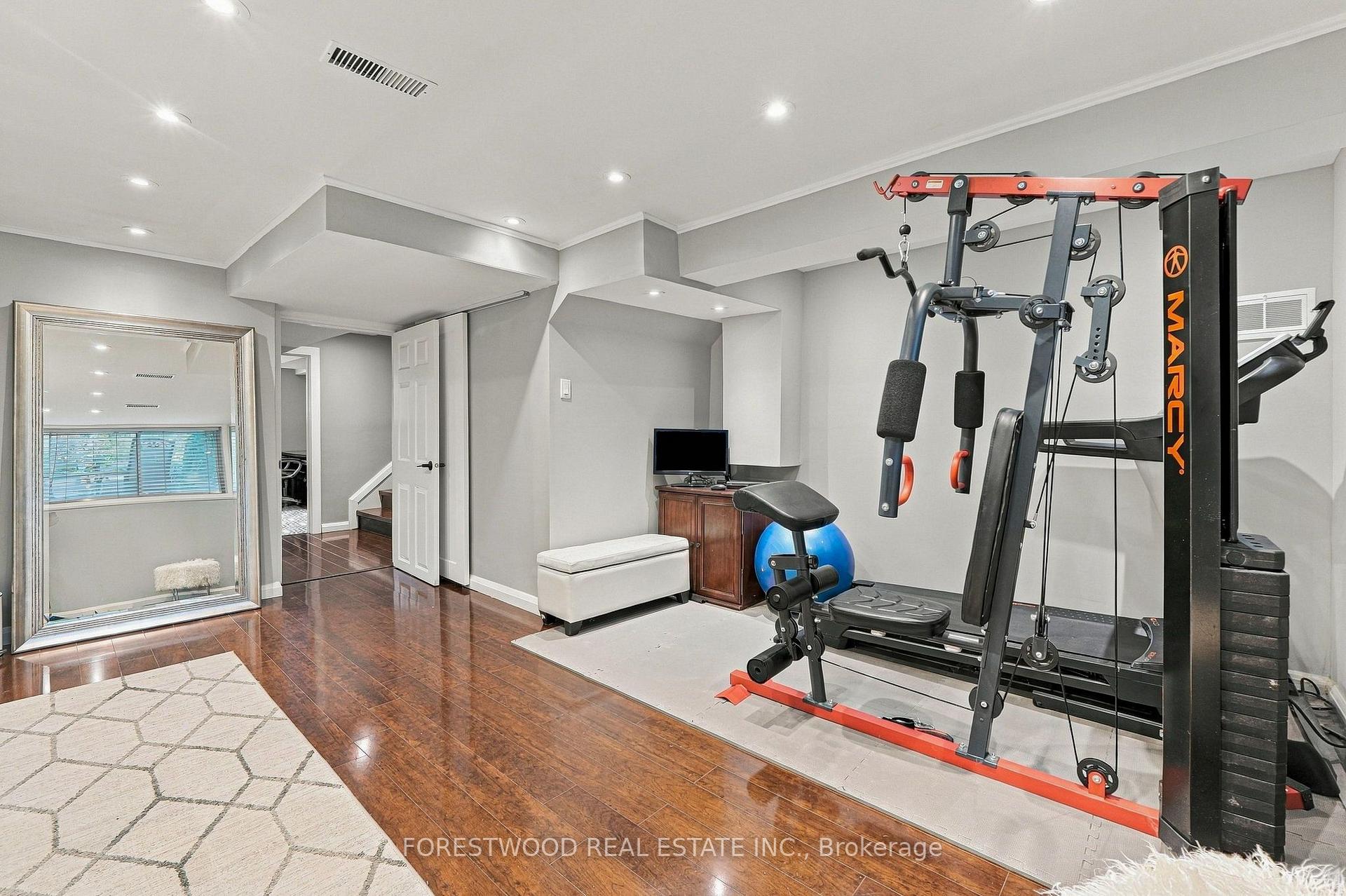 Photo 33 of 1063 Flagship Drive, Mississauga, Applewood — HOMEH