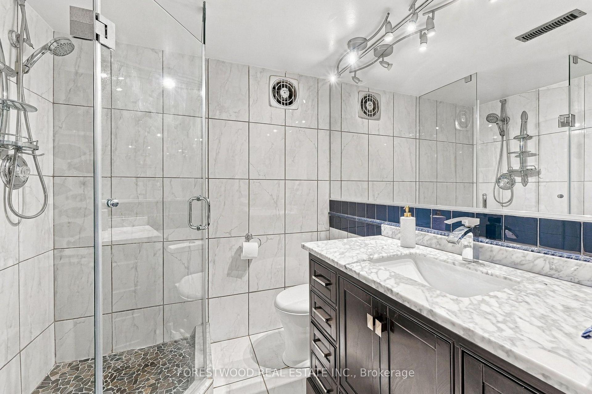 Photo 36 of 1063 Flagship Drive, Mississauga, Applewood — HOMEH